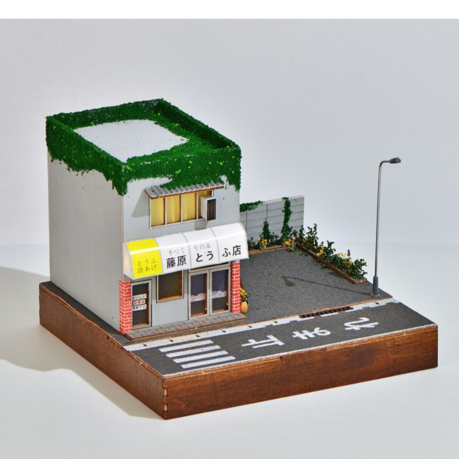DIY Handmade 1/64 Diorama Car Garage Model LED Japanese Street Buildings Display