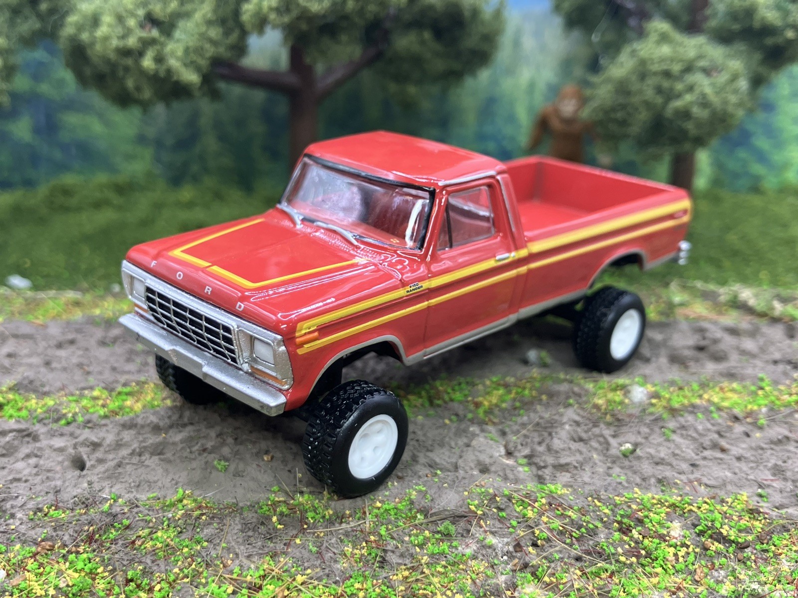 1978 Ford F-150 Ranger Explorer Lifted 4×4 Truck 1/64 Diecast Custom Greenlight
