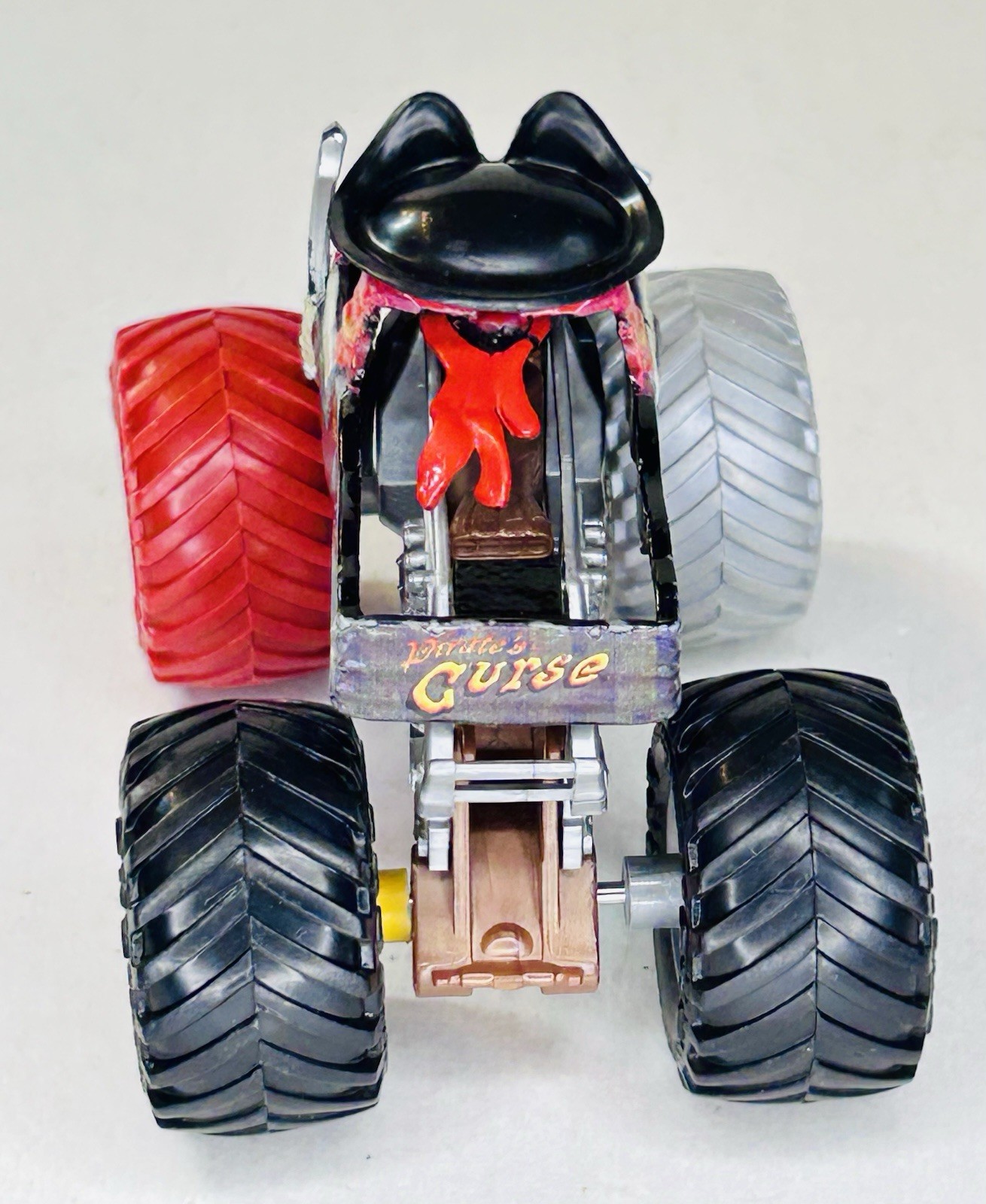 Monster Jam Pirates Curse Phased Out Spin Master 1/64 Multi Color Tires READ