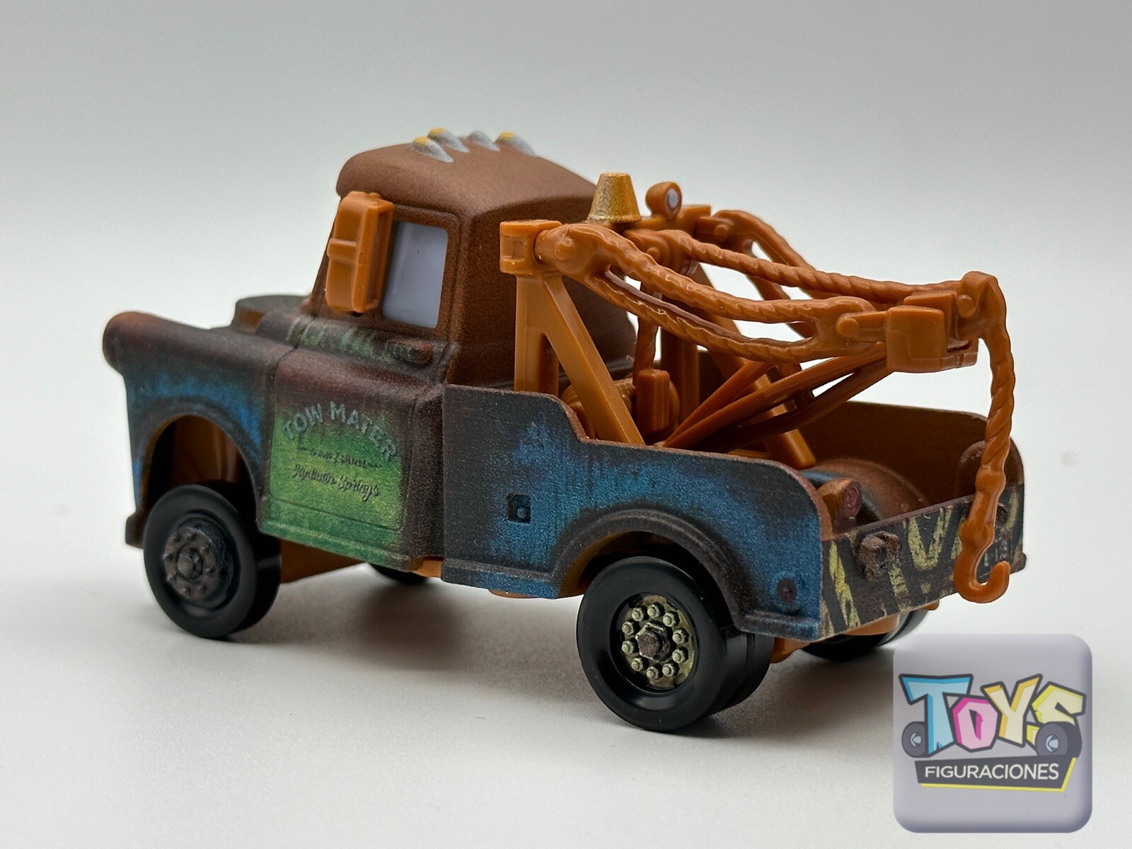 Disney Pixar Cars ROAD TRIP MATER New Smiling Face And Raised New For 2023