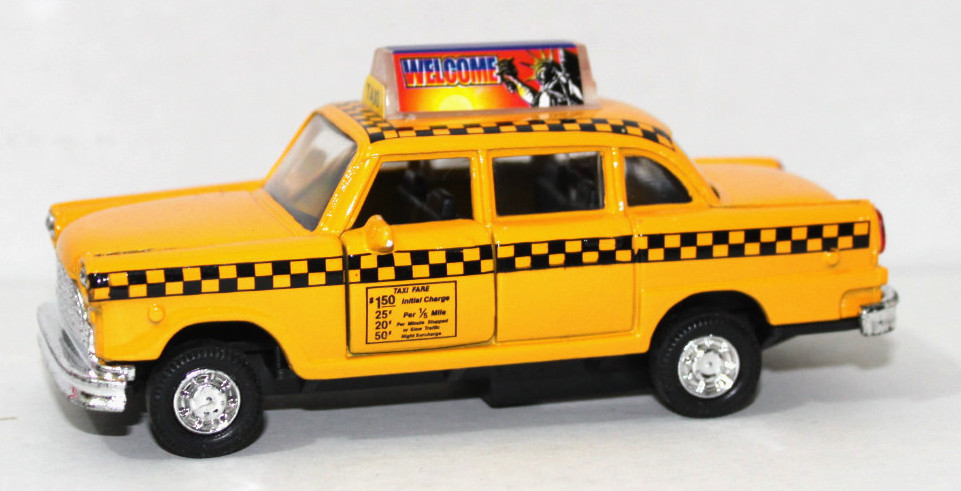 Die cast Classic New York City Old Fashion Yellow Taxi Cab toy model 5 inch size
