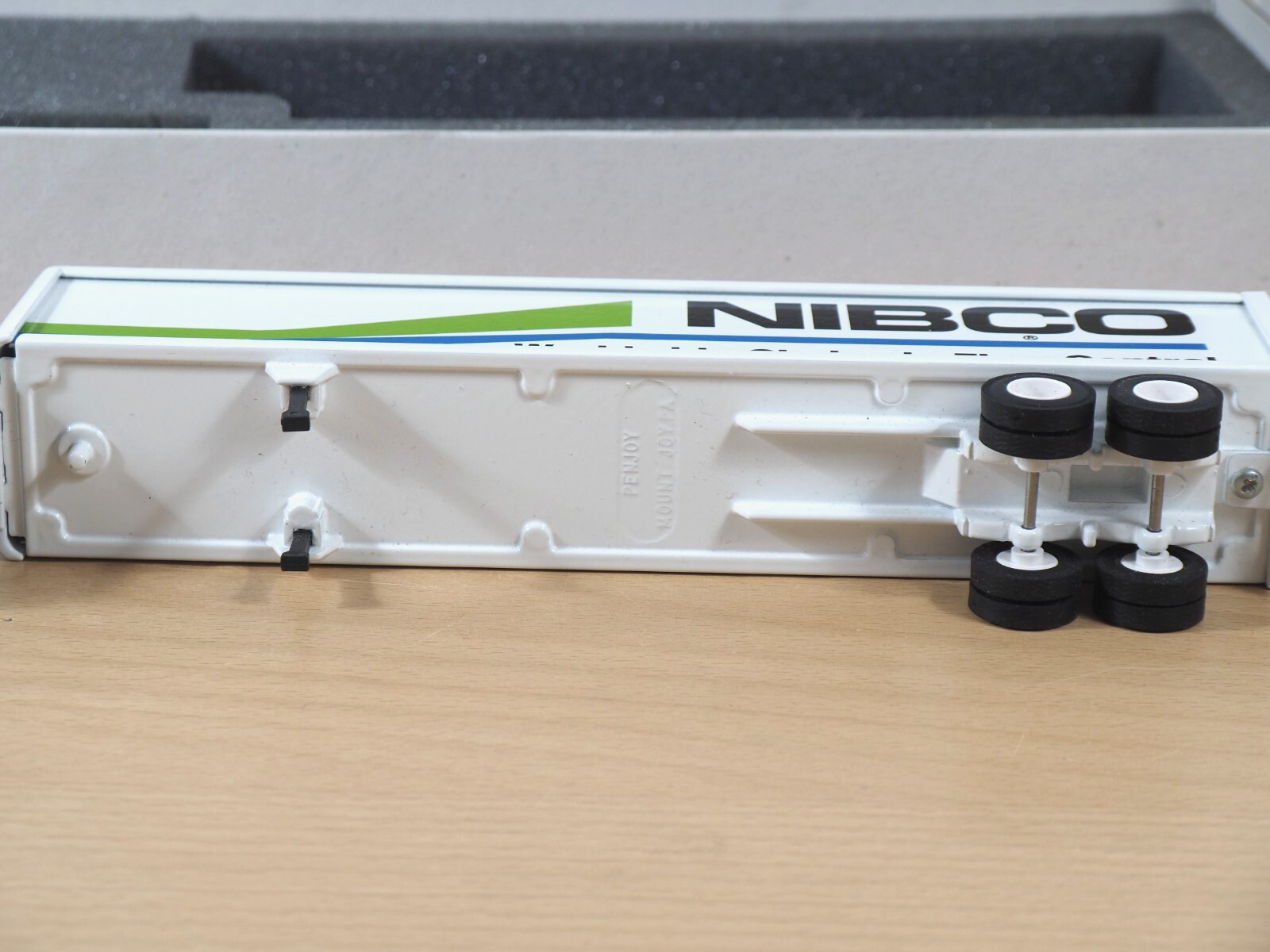 Vintage NIBCO Mack Tractor & Trailer Die-cast By Penyjoy 1:64 NIB Made in USA