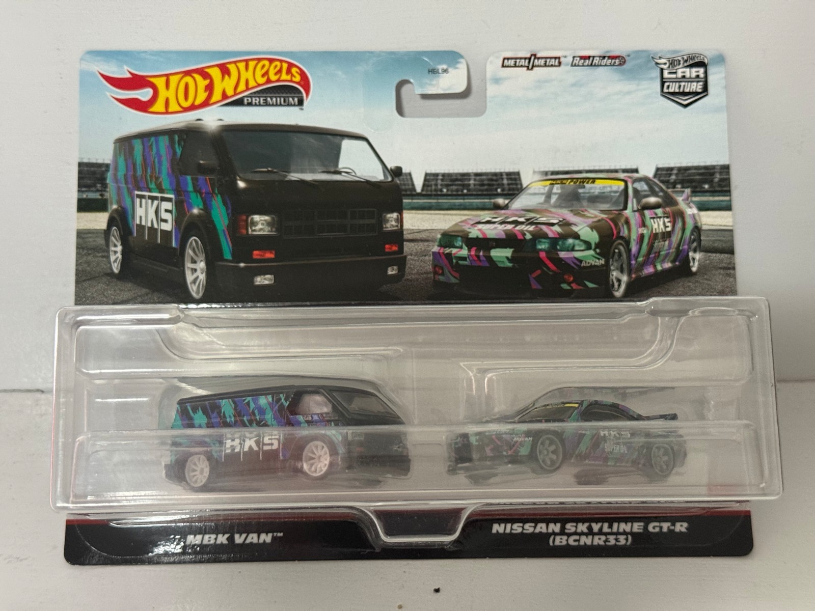 HOT WHEELS PREMIUM CAR CULTURE TWIN PACK SET MBX VAN NISSAN SKYLINE GT-R R33