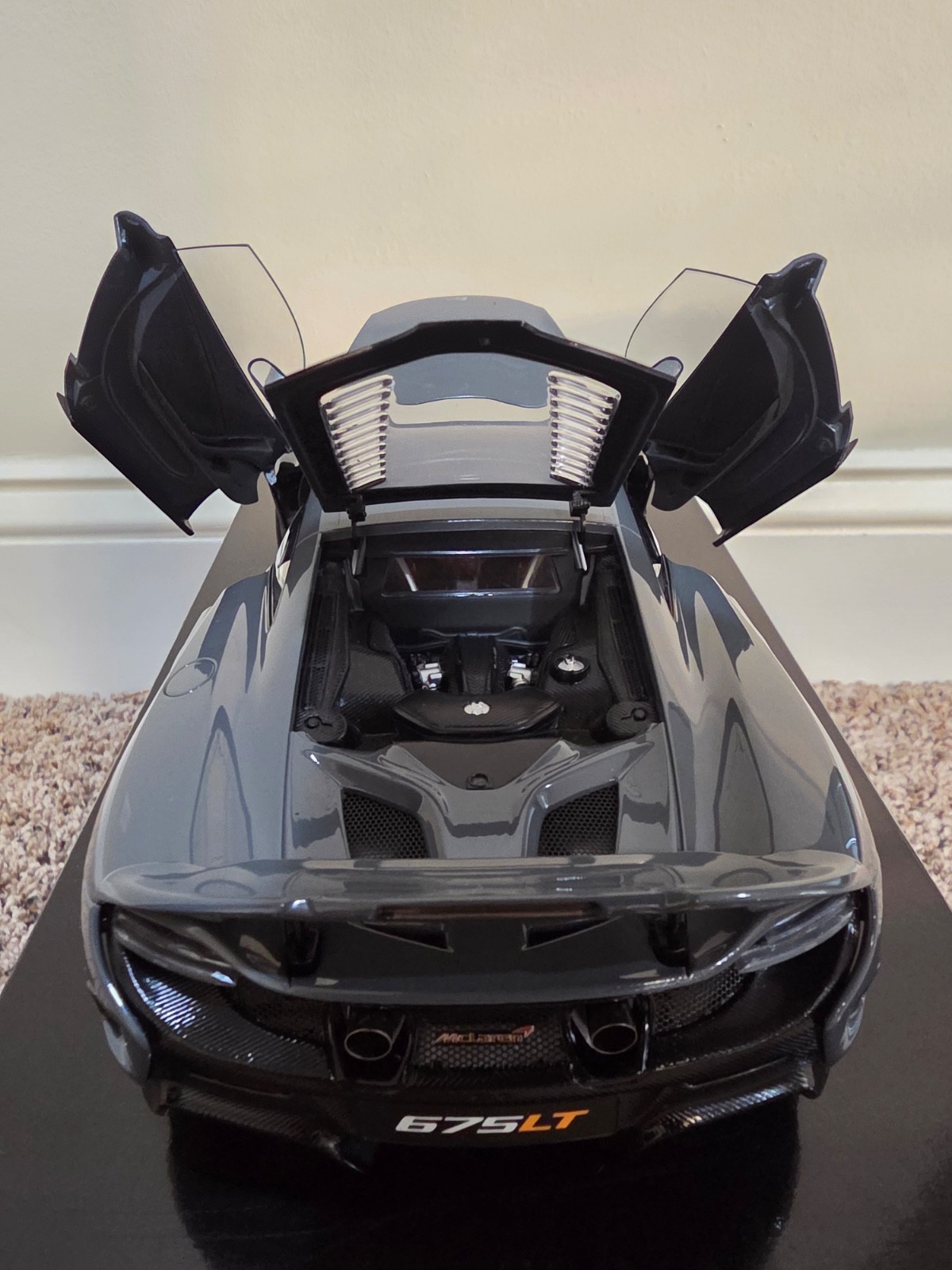 AUTOart 1/18 Mclaren 675LT Chicane GREY 76047