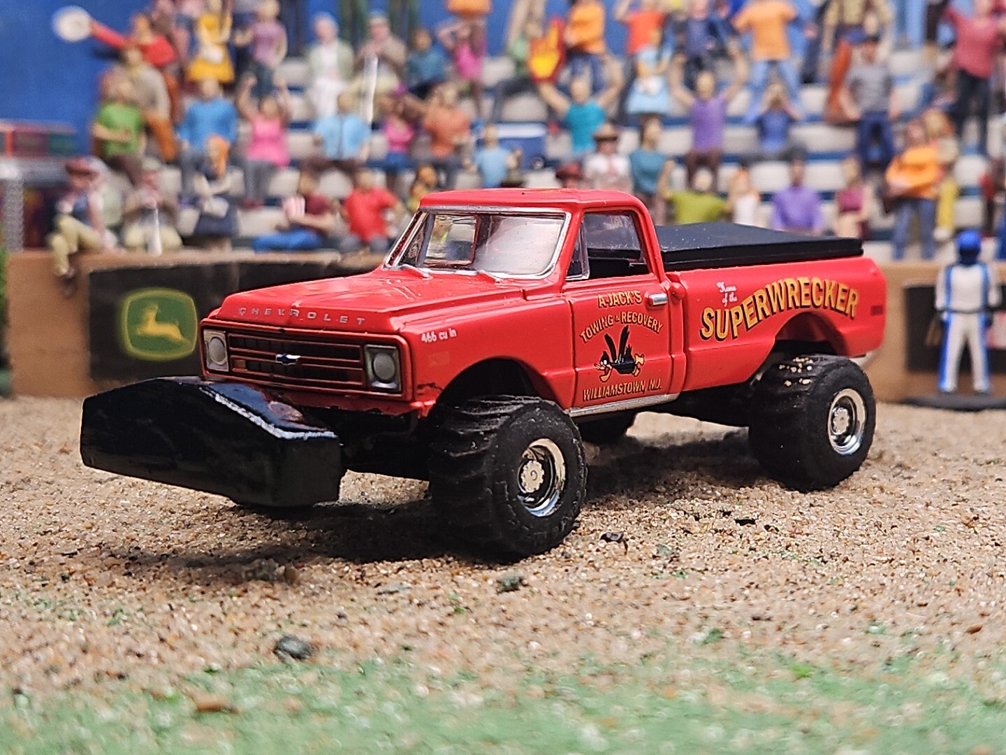 CUSTOM BUILT 1:64 C10 GreenLight 1968 HOT ROD PULLING TRUCK puller CHEVEROLETdcp