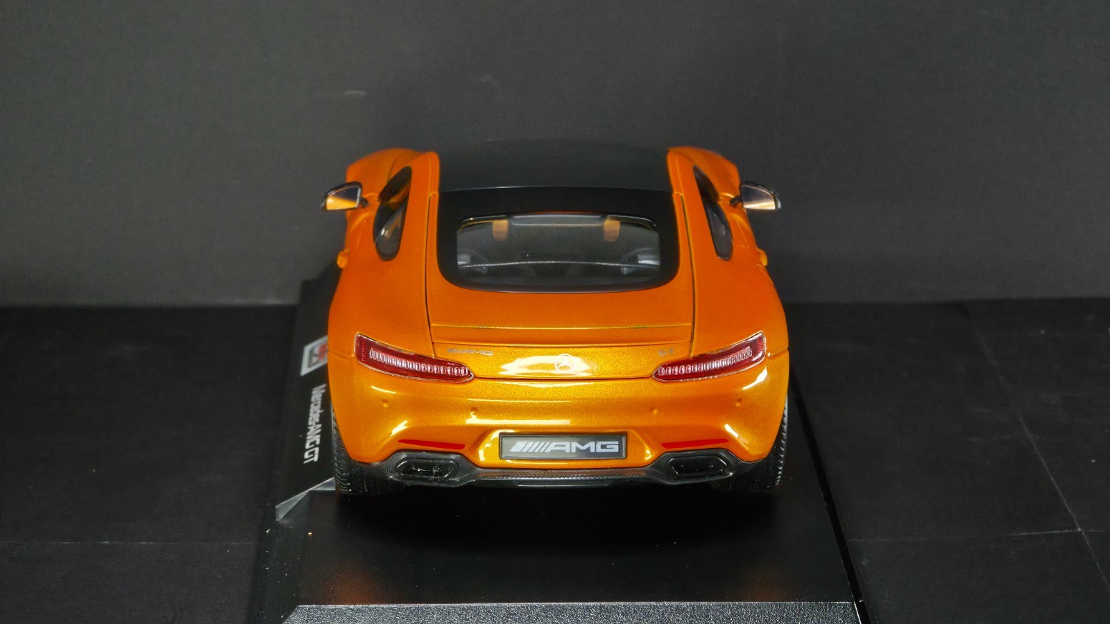 Mercedes-AMG GT 1:18 Maisto Exclusive Style Special Edition – Orange