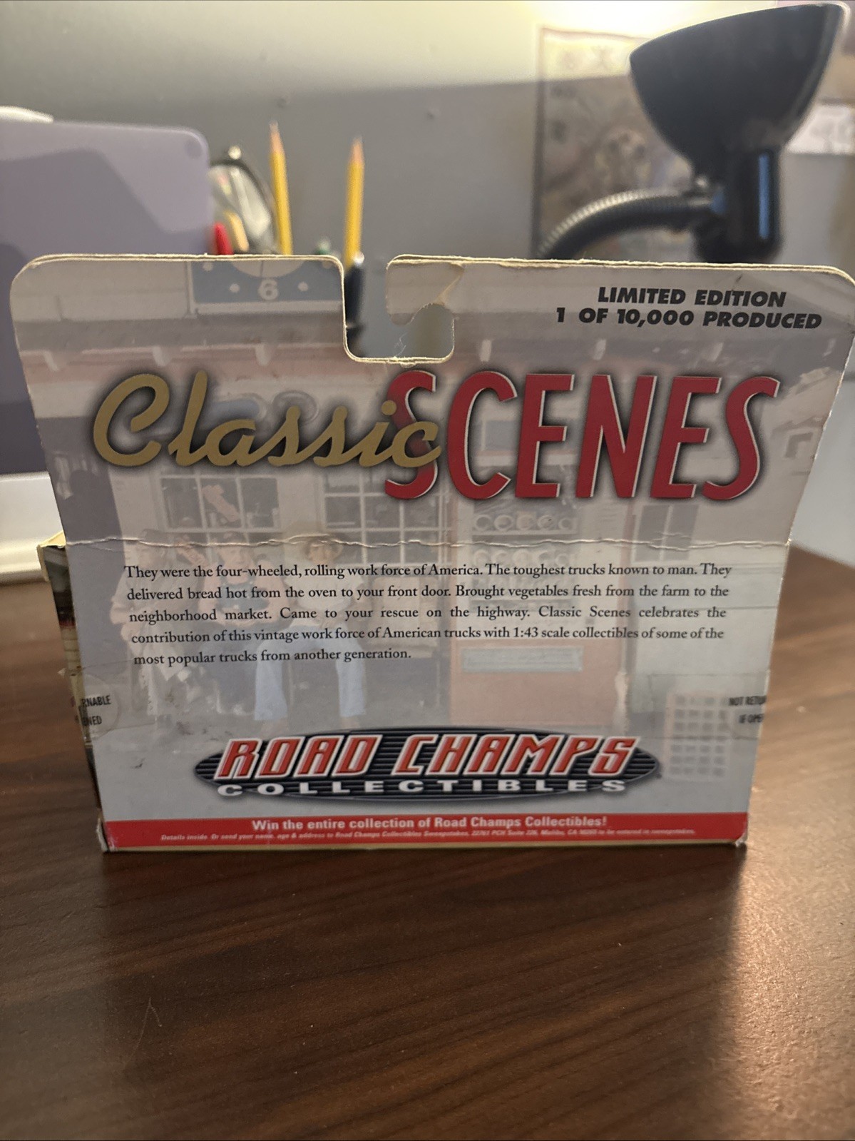 Classic Scenes 1953 Chevrolet 3100 Pickup- 1:43 scale by Road Champs #78000 NIB