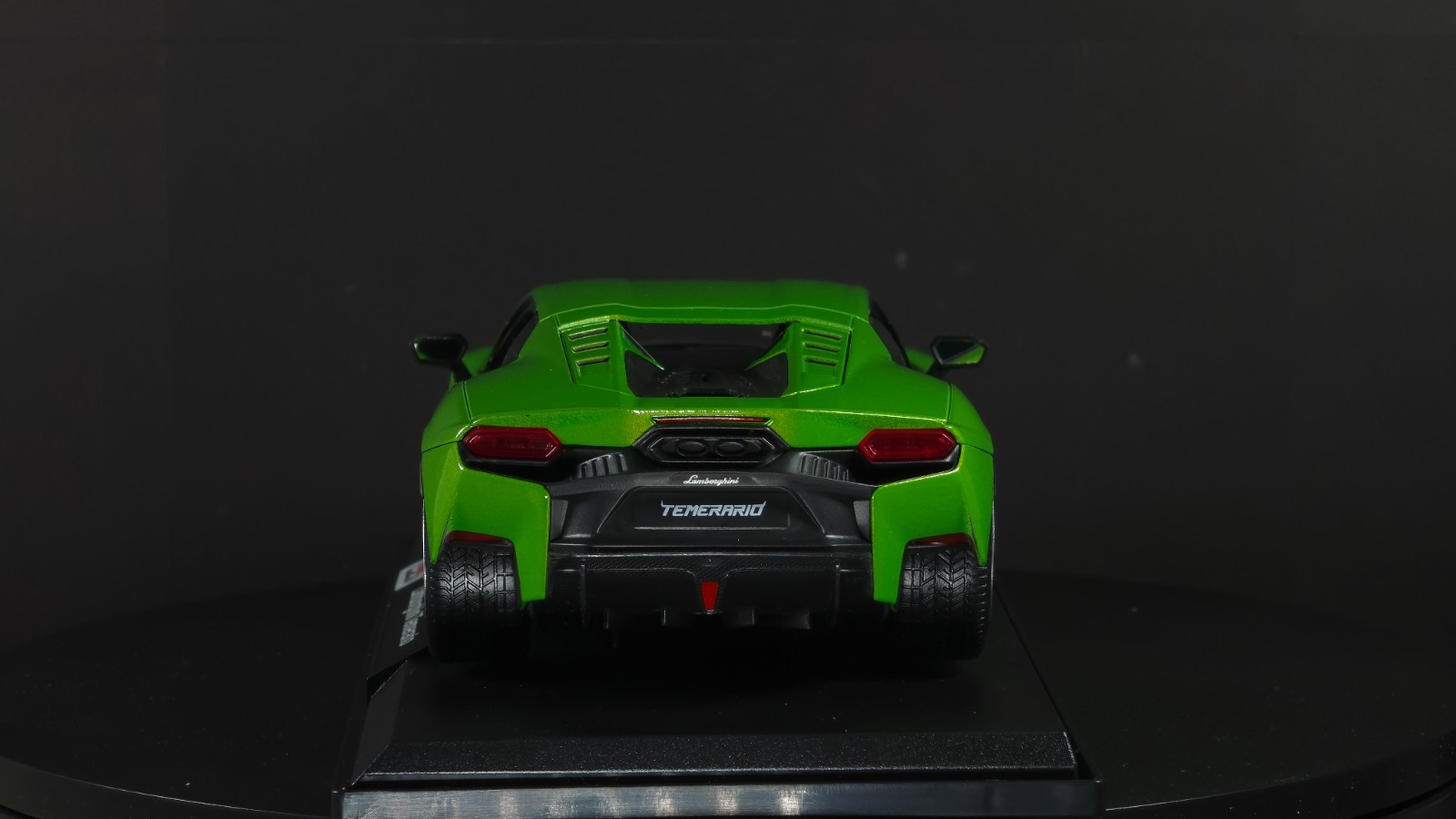 Lamborghini Temerario 1:18 Maisto Exclusive Style Special Edition – Green