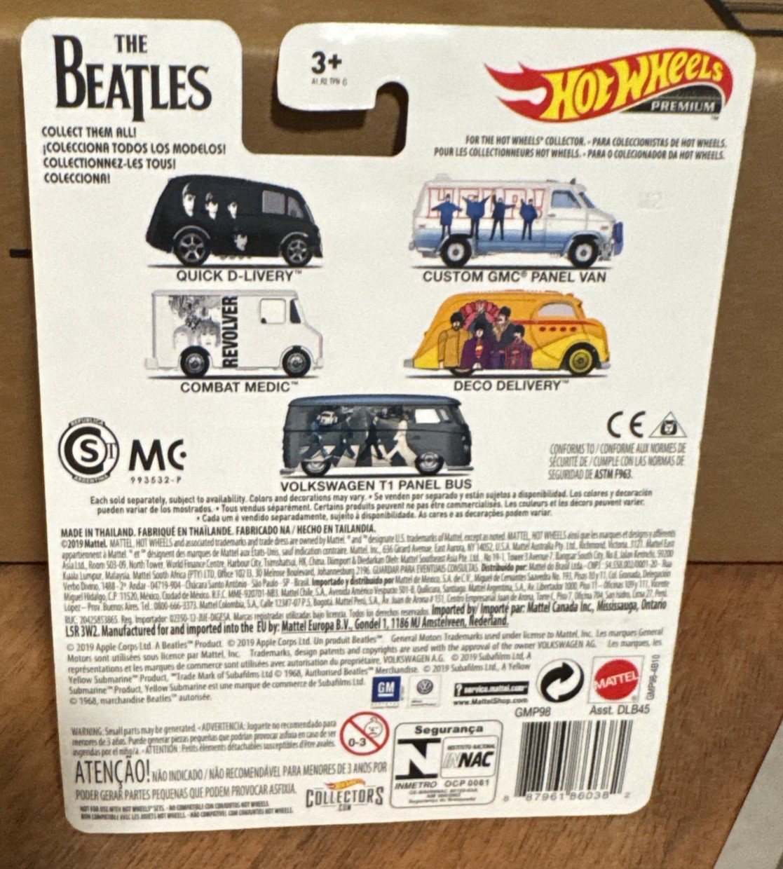Hot Wheels 5-Car Beatles Set. Help! Revolver Abbey Road Yellow Submarine- NIB