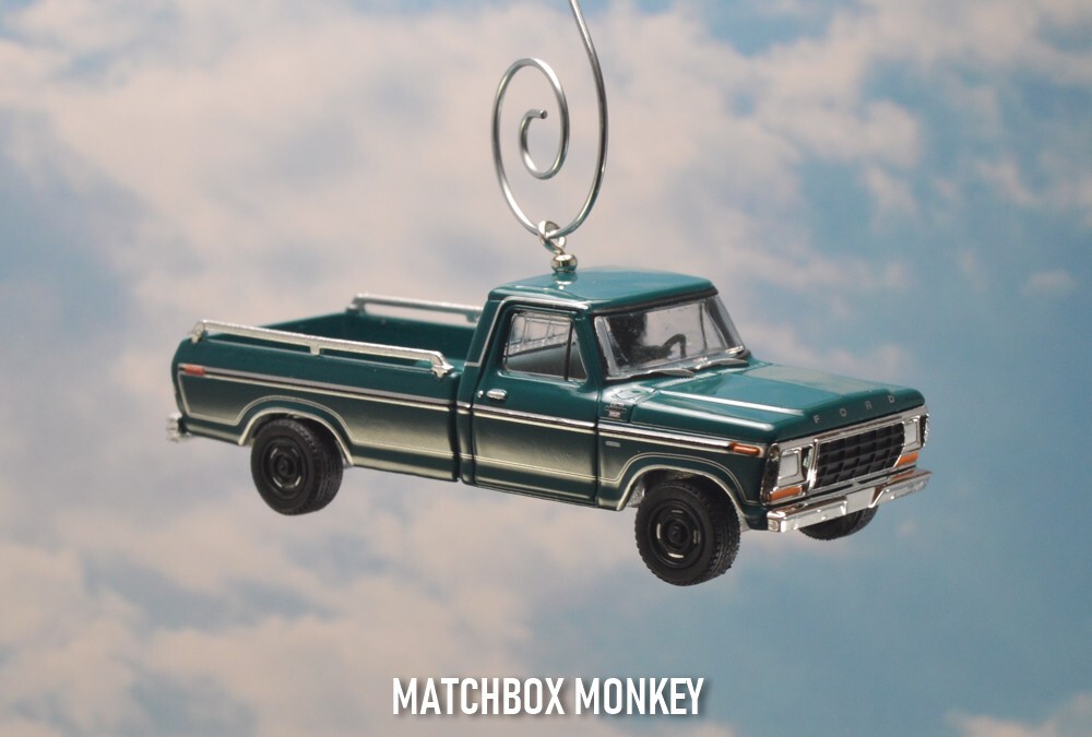 1978 Ford F-150 Ranger XLT Retro 4×4 Truck Pickup Custom Christmas Ornament