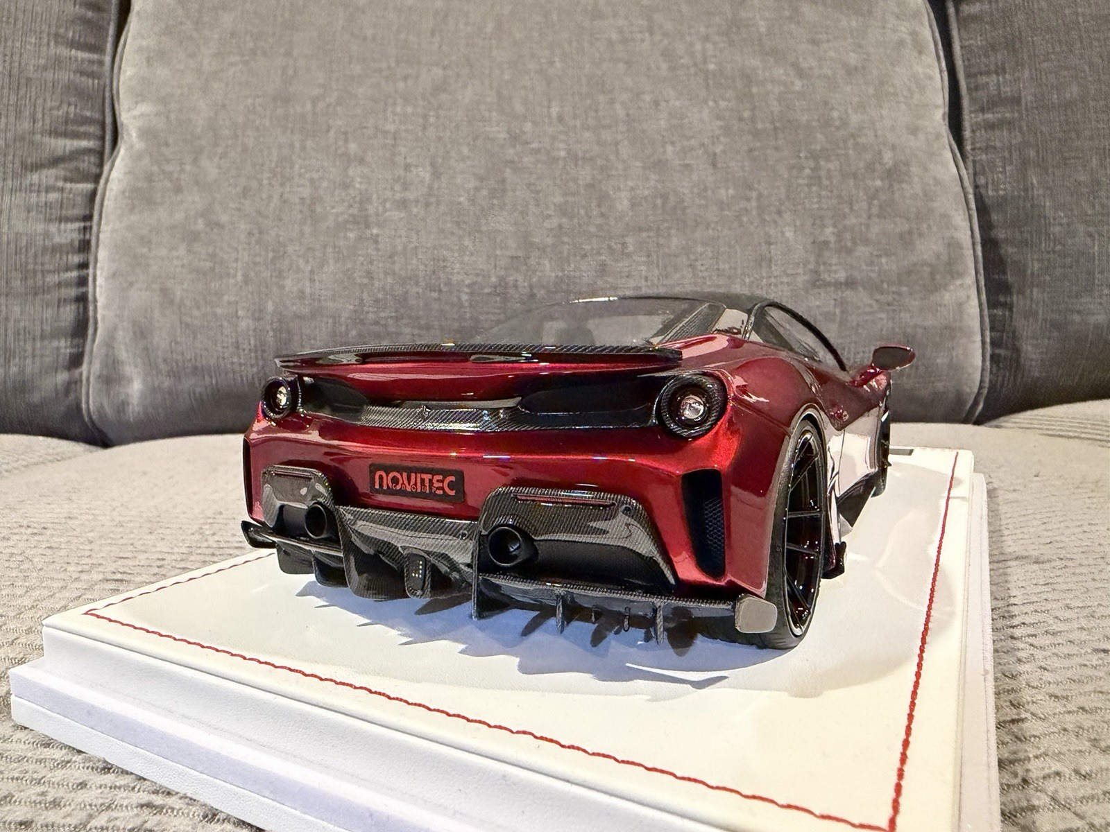 1/18 IVY Model Novitec Ferrari 488 Pista Rosso Red Metallic Limited With Case