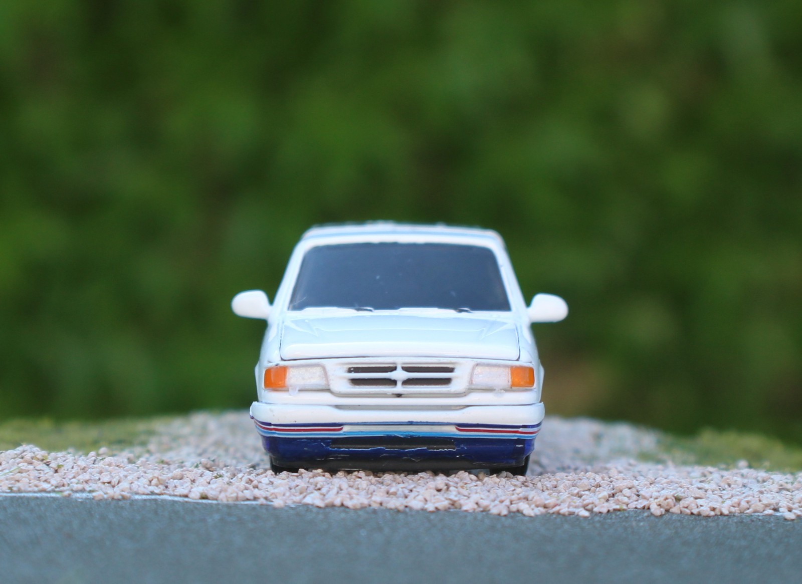 Castline 1/64 M2 Machines Custom 1995 Ford Ranger Mini Truck Topper Camper R109