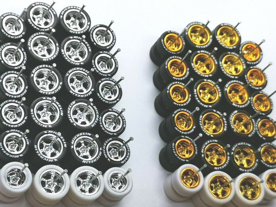 Hot Wheels MICHELIN Rubber Tires 24 sets 5 Spoke 12mm +10 mm (Gold + Chrome)