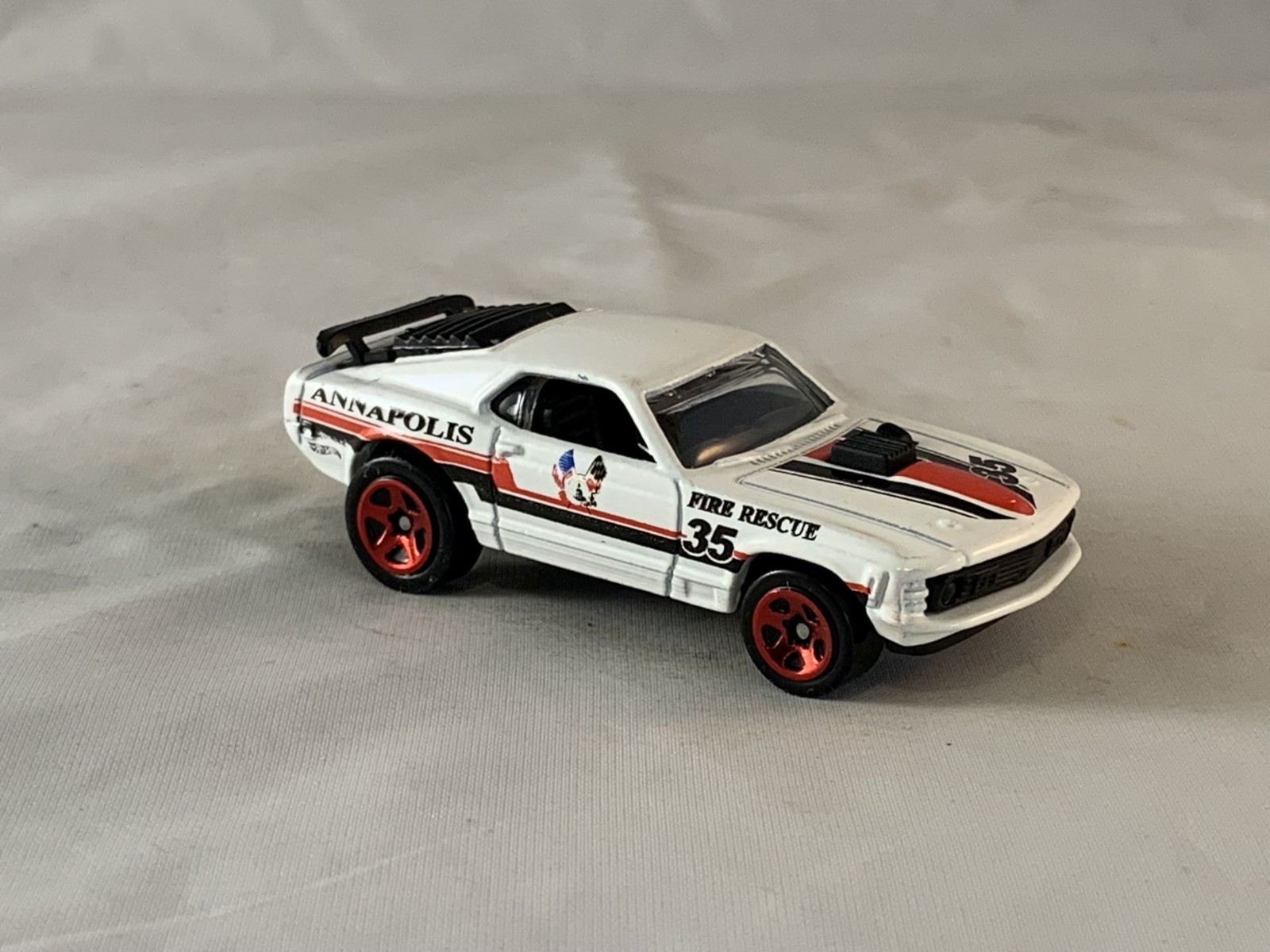 Hot Wheels 1970 Ford Mustang Mach 1 2011 Main Street Kmart Color White 5SPs