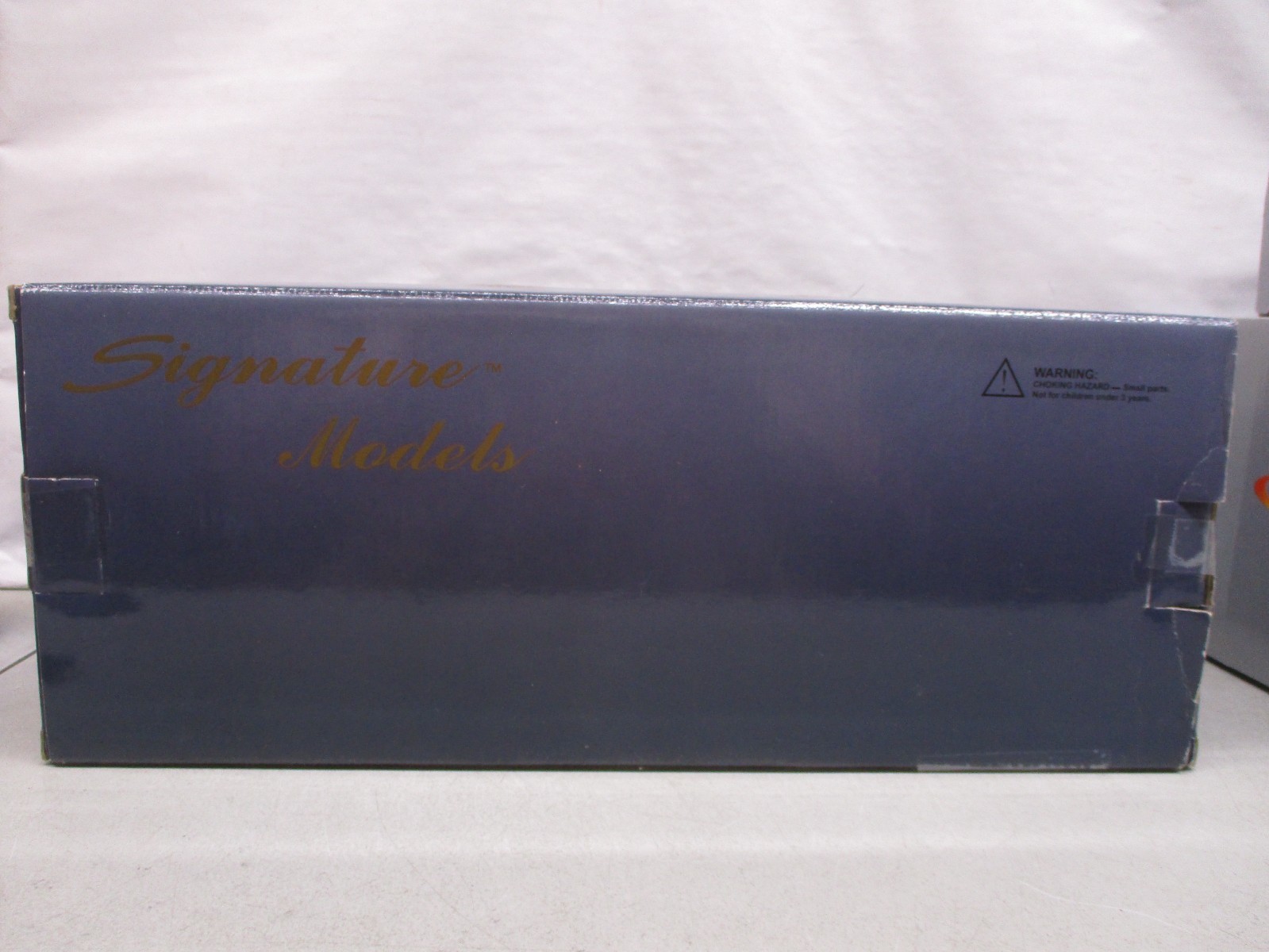 Signature Models 1941 Packard Limousine 1/18