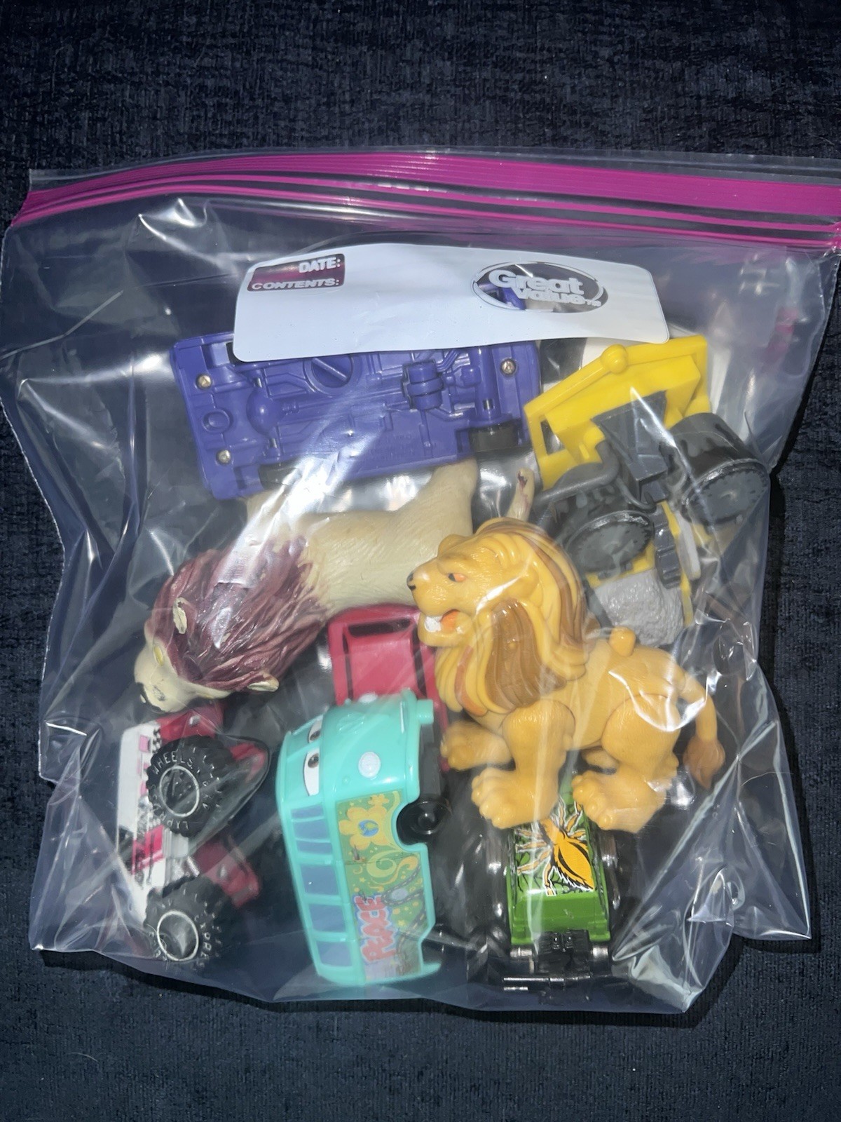 Mix Of 8 Toy, Cars, And Lions, Etc. Please See Photos.