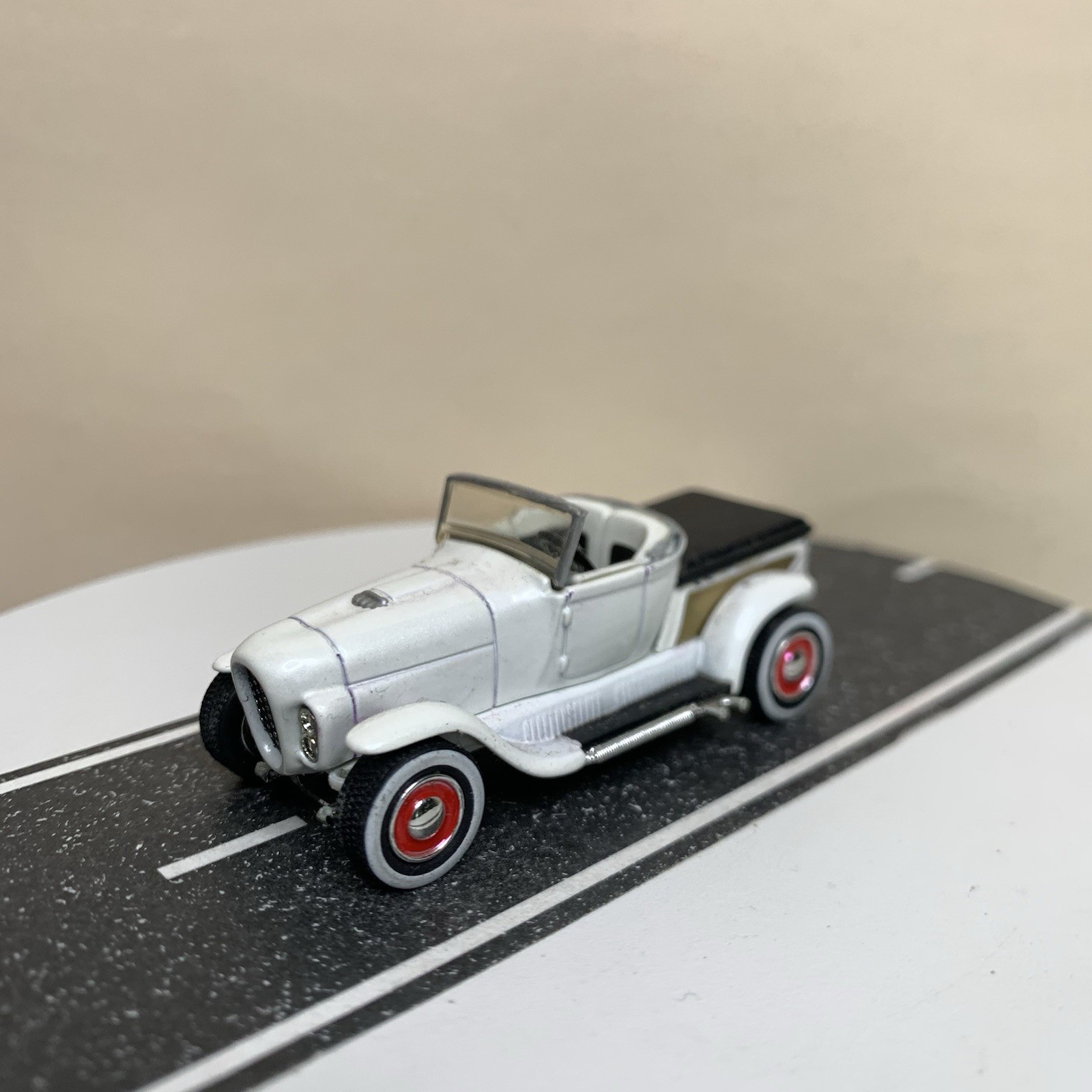 CUSTOM Hot Wheels 100% Ala Kart 1929 Ford Pickup Roadster White Chopped 1:64