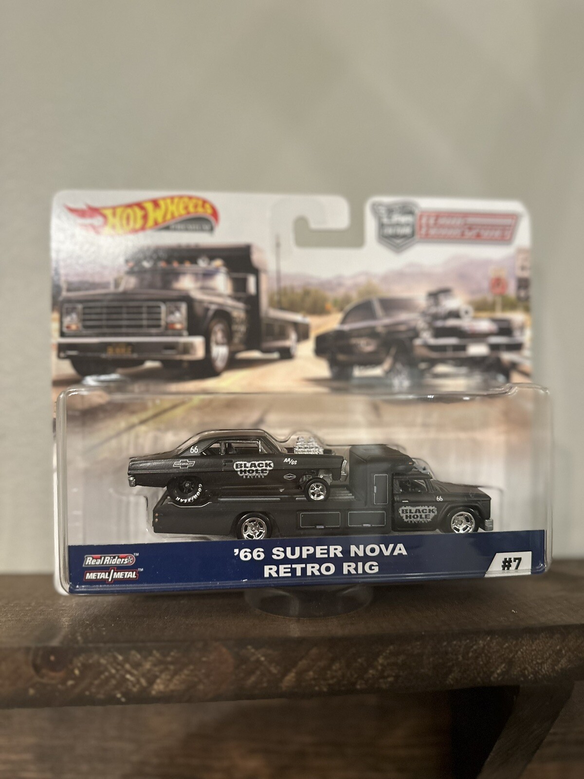 Hot Wheels FYT09 Vehicles Retro Rig