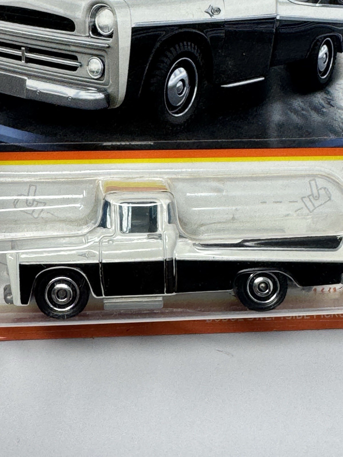 Matchbox 70 Years White Dodge Sweptside Pickup Truck #14 B6