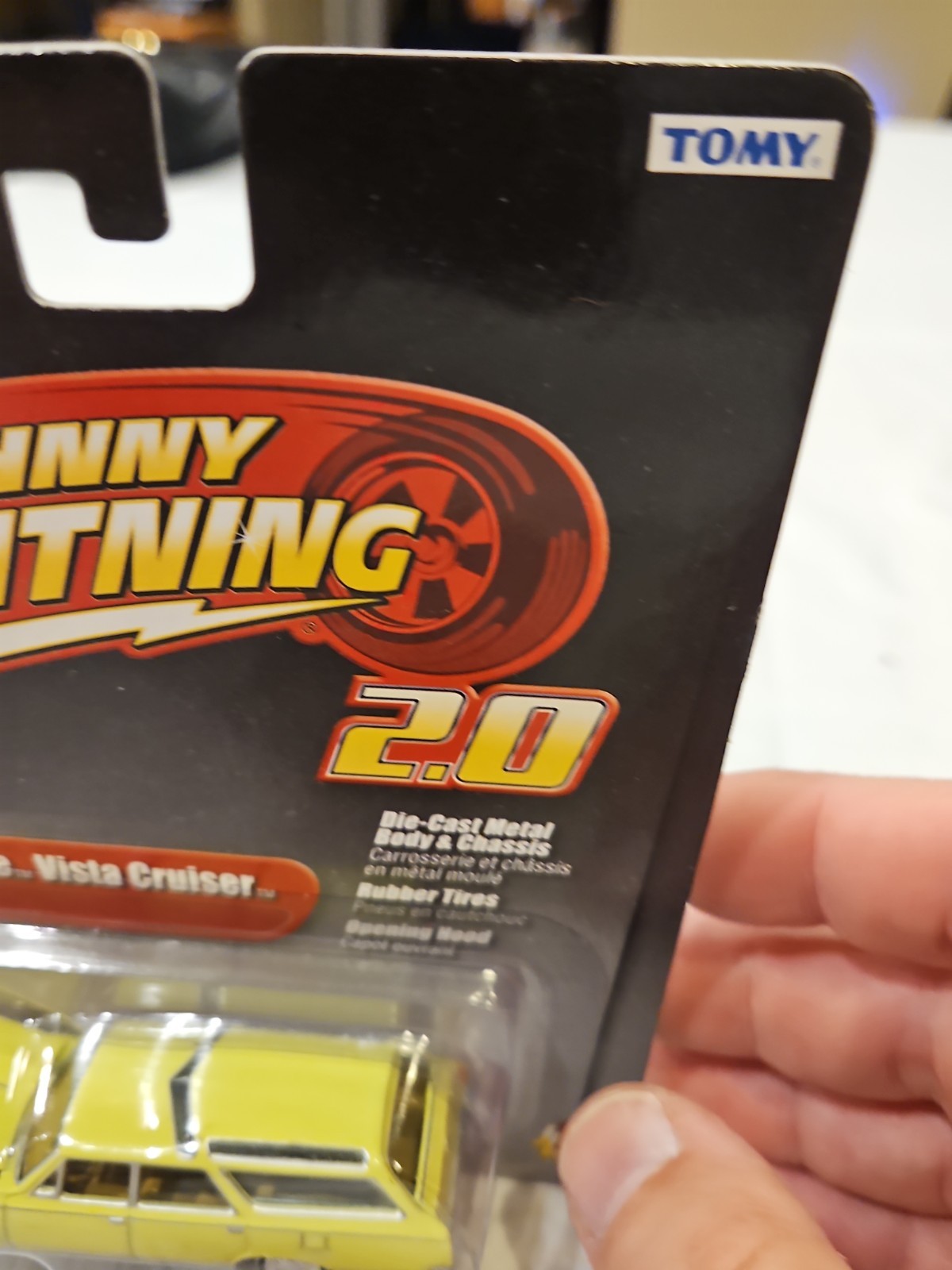 Johnny Lightning 2.0 1964 Oldsmobile Vista Cruiser *Yellow* w/ Rubber Tires