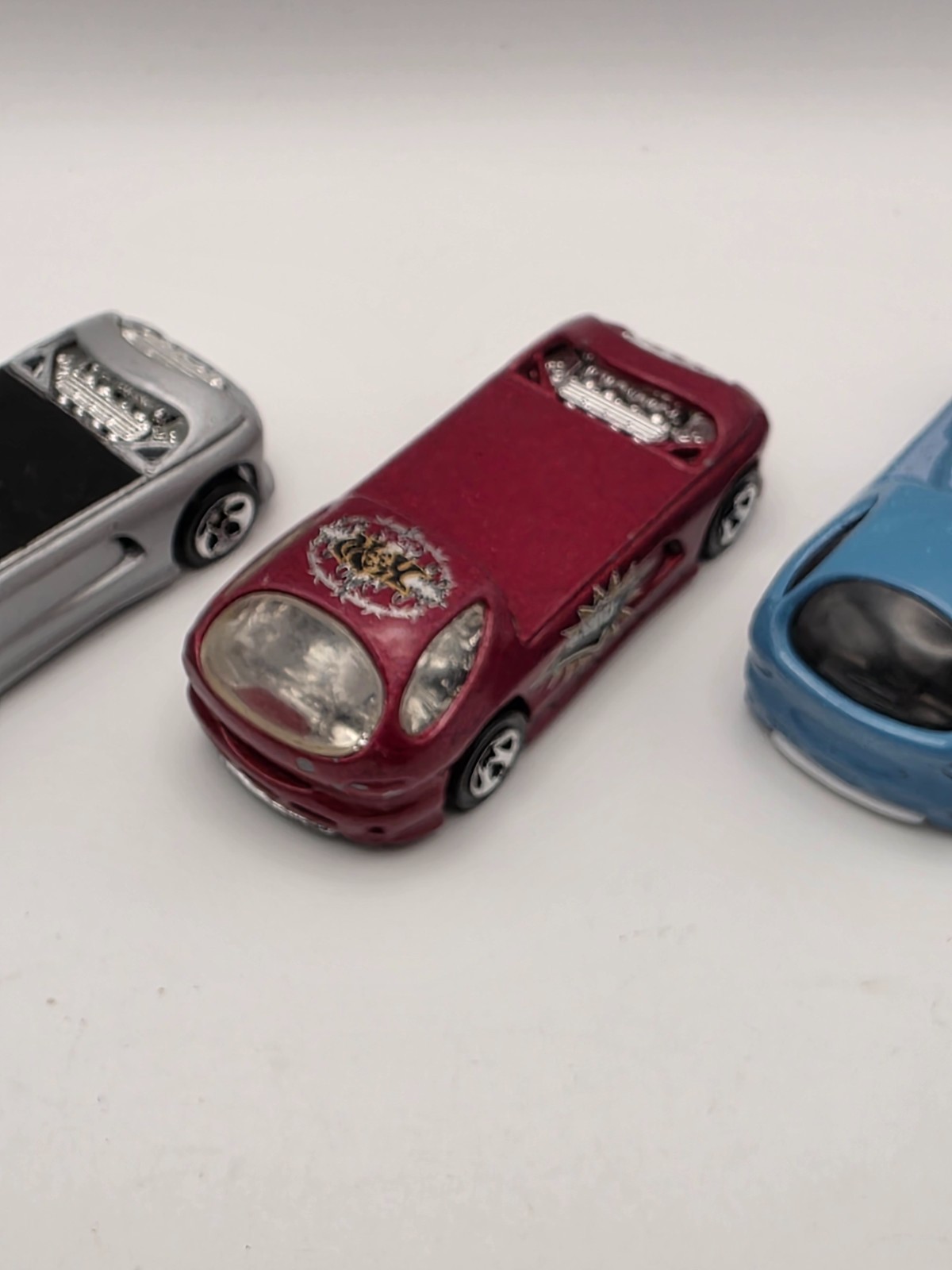 LOT OF DEORA II 1999 SILVER, MAROON, & DYED BLUE (LOT 17329)