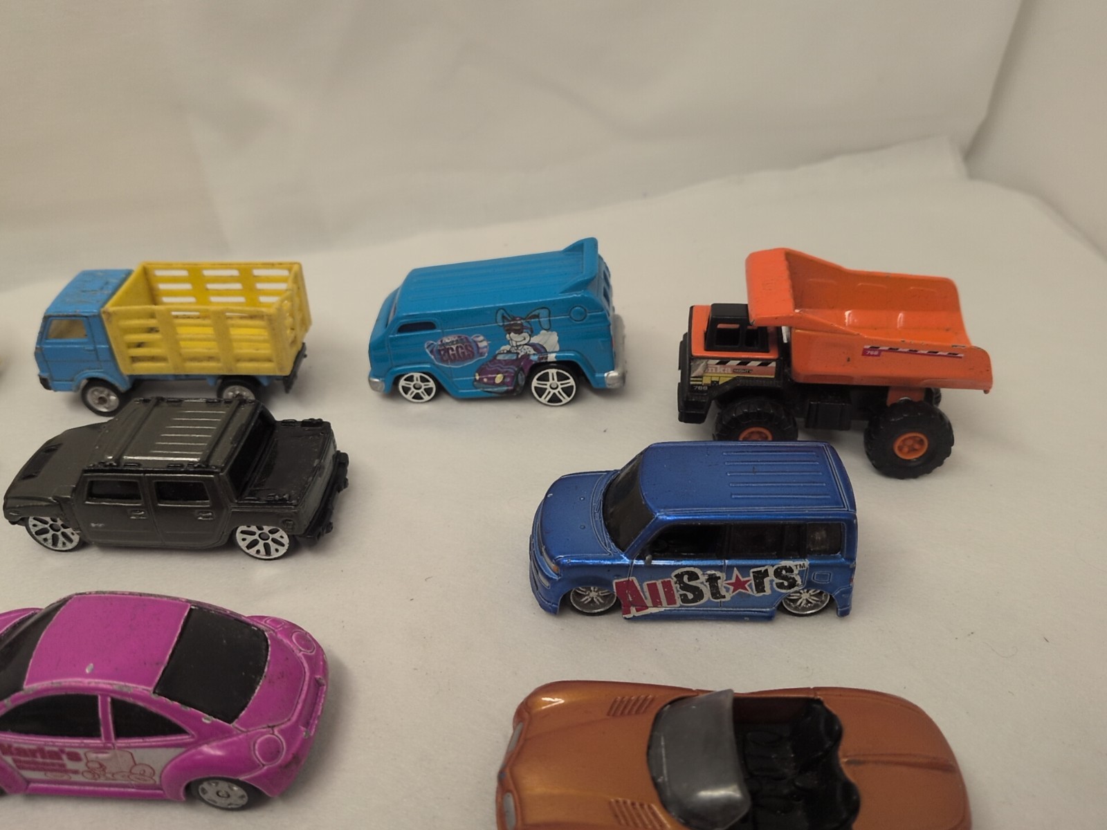 Maisto 1/64 Diecast Lot of 13 Loose Cars Various Years and Models See Photos