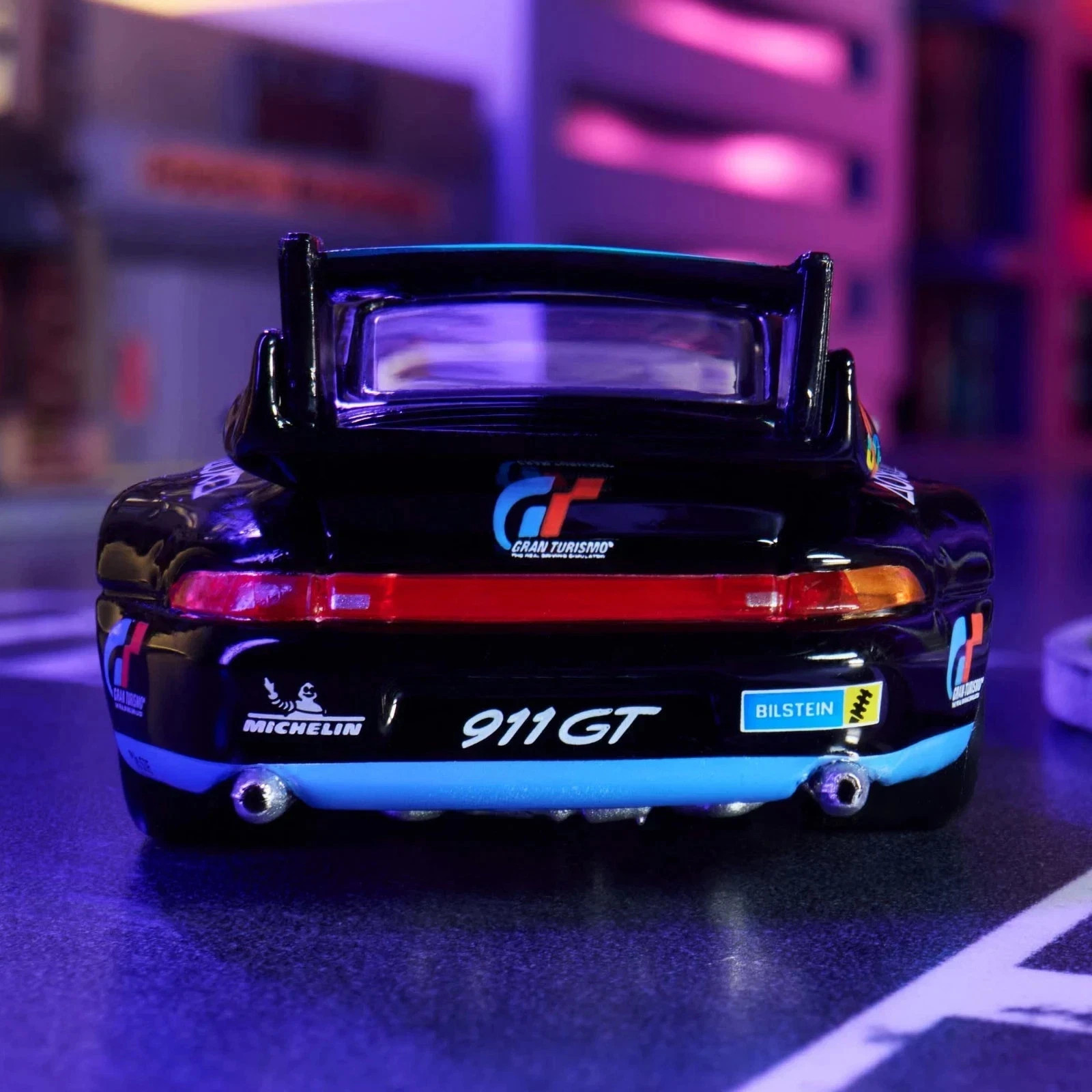 Hot Wheels Elite 64 Porsche 911 GT2 EVO 993 PlayStation Motorsport Fast Ship