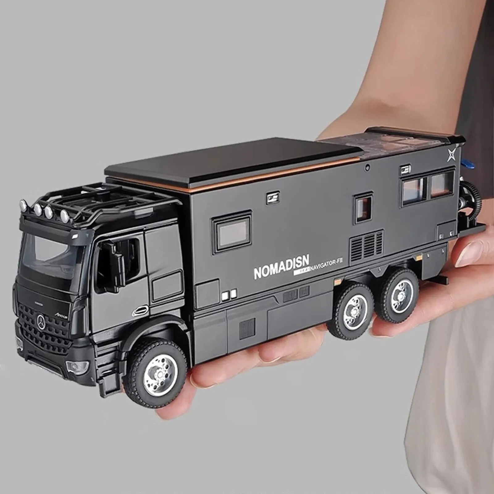 1:24 Benz Camper RV Motorhome Toy Model Car Diecast Pull Back Toy Sound Light