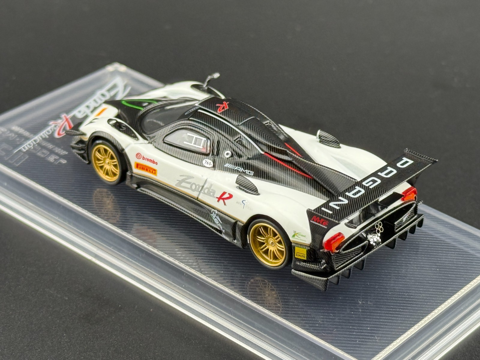 CM Model Pagani Zonda Revolucion White 1/64