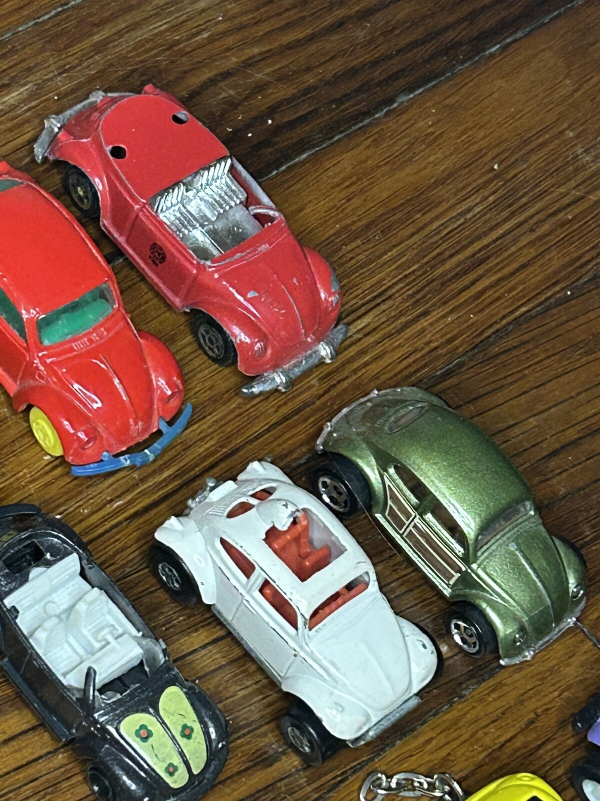 Diecast Plastic Mix Toy Car Lot Kintoy Hot Wheels Maisto Volkswagen VW Beetle