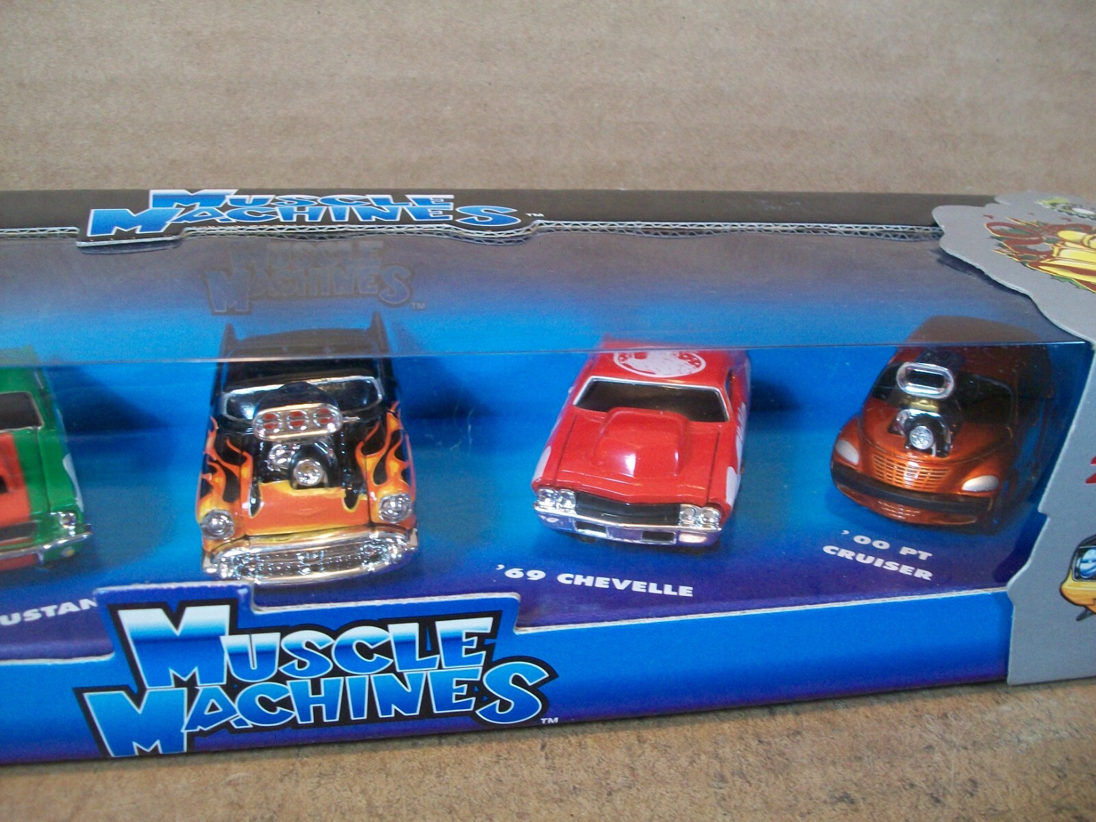 2001 Muscle Machines ~ California Too Hot ~ 5 Pack ~ 1:64 ~ Exclusive Xmas Cars