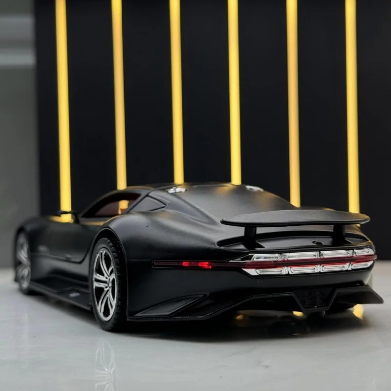 1: 24 Mercedes-Benz AMG alloy model car with sound and light sports car model