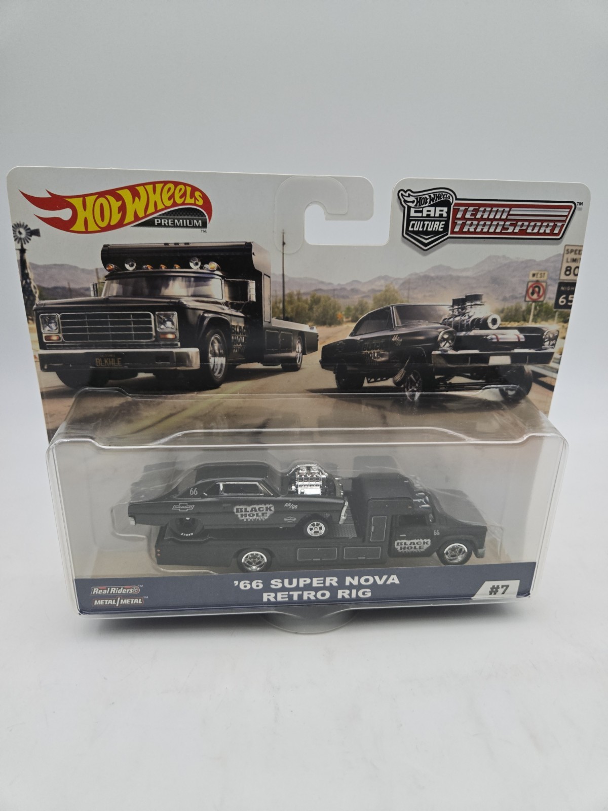 NIP Hot Wheels ’66 Super Nova Retro Rig Team Transport #7 FYT09 Card Damage