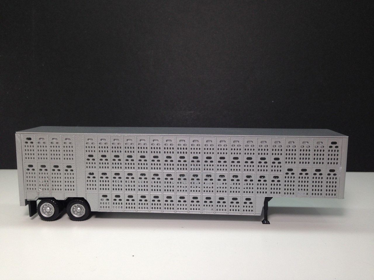 HO 1:87 Promotex # 5354 – 48′ Silver Cattle Livestock Trailer