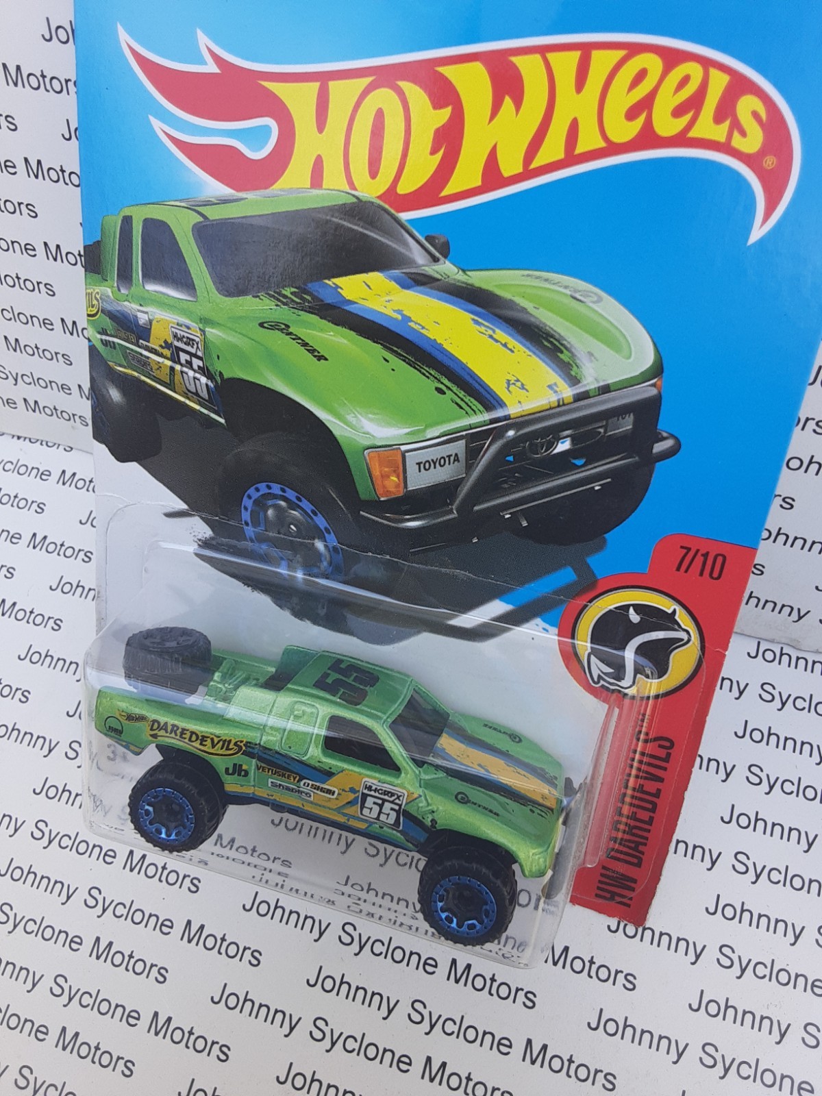 HOT WHEELS TOYOTA OFF ROAD PICKUP TRUCK HW DAREDEVILS