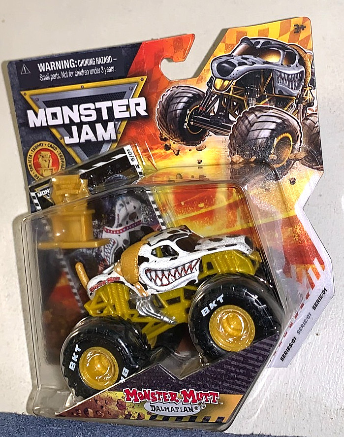 SPIN MASTER 2026 DIECAST MONSTER JAM GOLD TROPHY CARD SERIES #01 4 TRUCK SET NEW