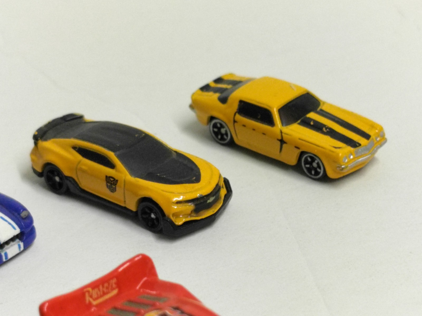 Lot Of 7 Toy Cars Die-cast And Plastic Hot wheels And Other Brands Preowned.