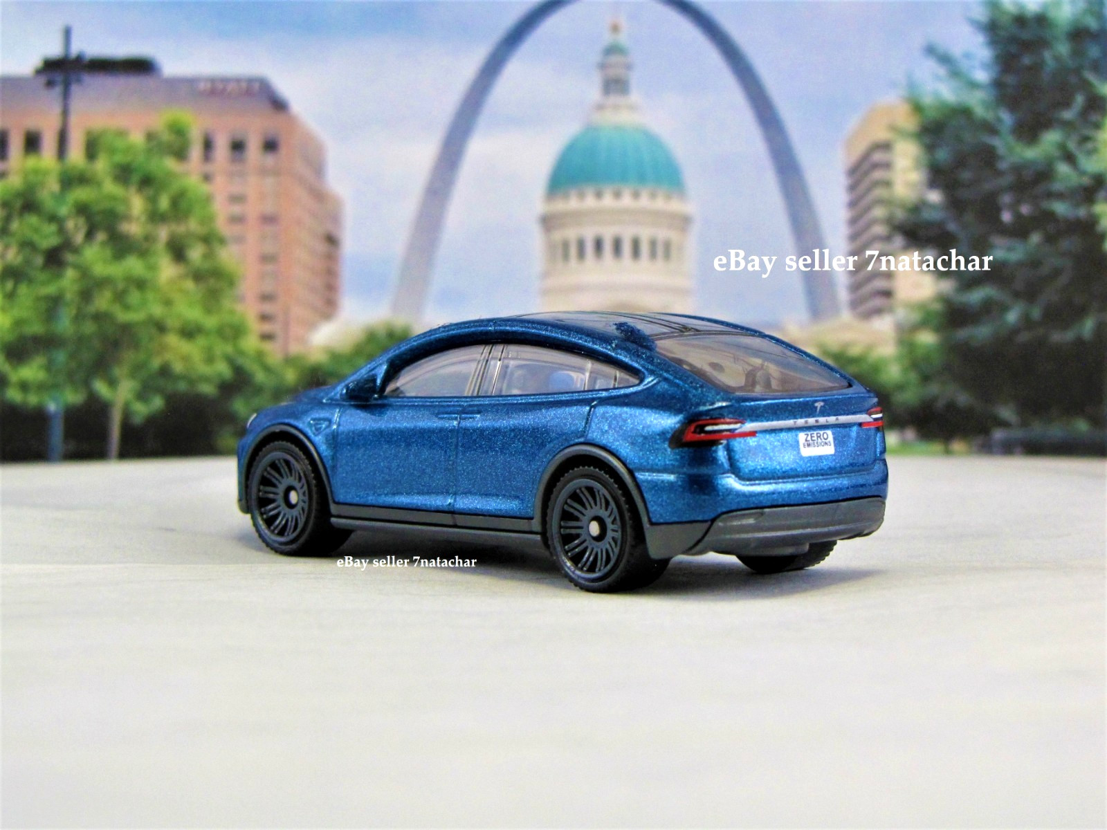 2016-2020 Tesla Model X Luxury EV SUV Diecast Car Blue 1/64 Scale A1