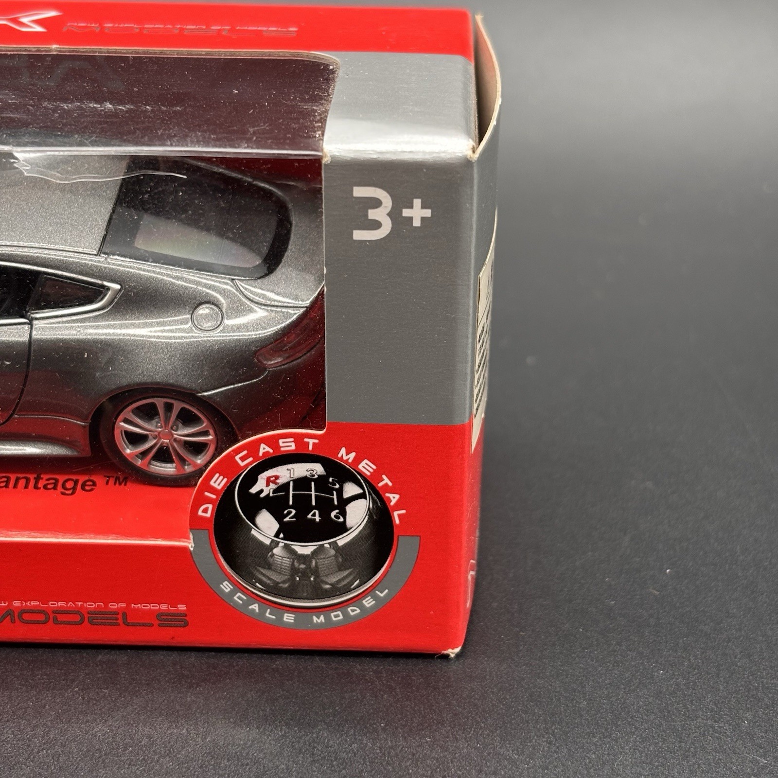 Welly Aston Martin Vantage V12 Grey 1:43 Scale Die Cast Model in Box, Pull-Back