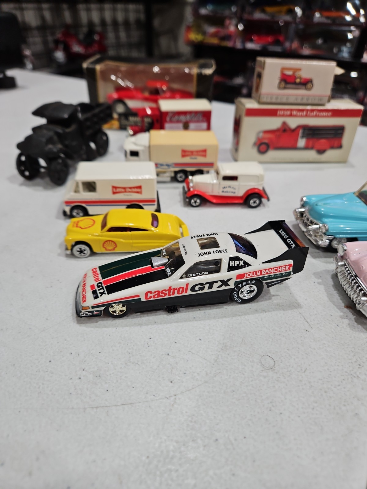 Lot Of 12 Die Cast Vehicles – YOU GET ALL 12 IN PICTURES – AS IS – FREE SHIPPIN
