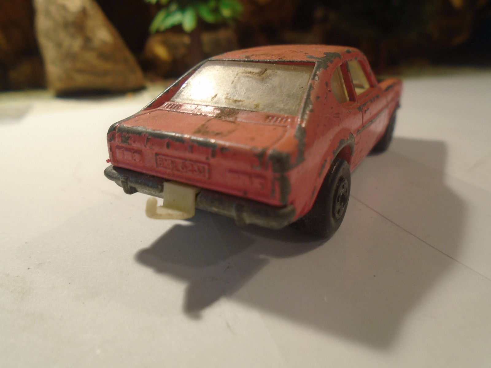 LESNEY MATCHBOX 1970 SUPERFAST ISSUE No 54 FORD CAPRI, WITH OPEN HOOD 1-172-1