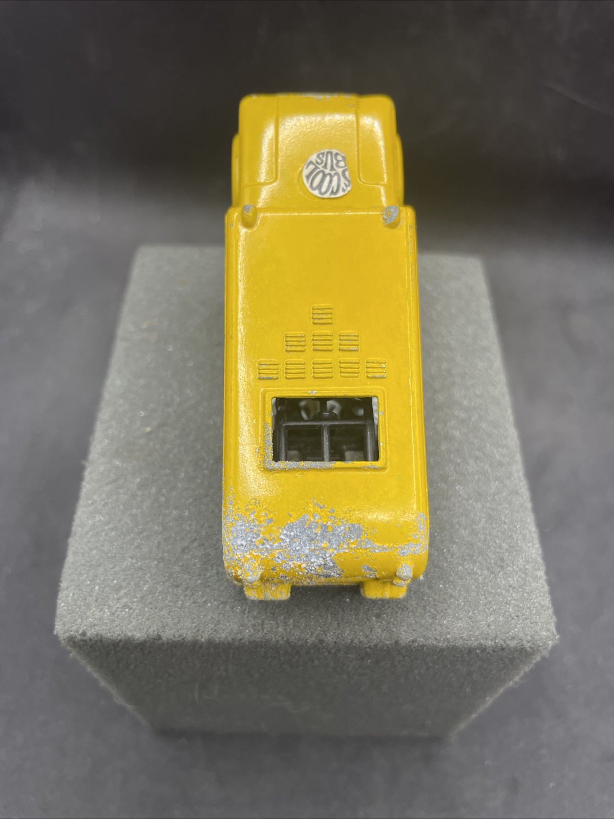 Vintage 1970 HOT WHEELS S’Cool Bus The Heavyweights Yellow Redline Decals 21