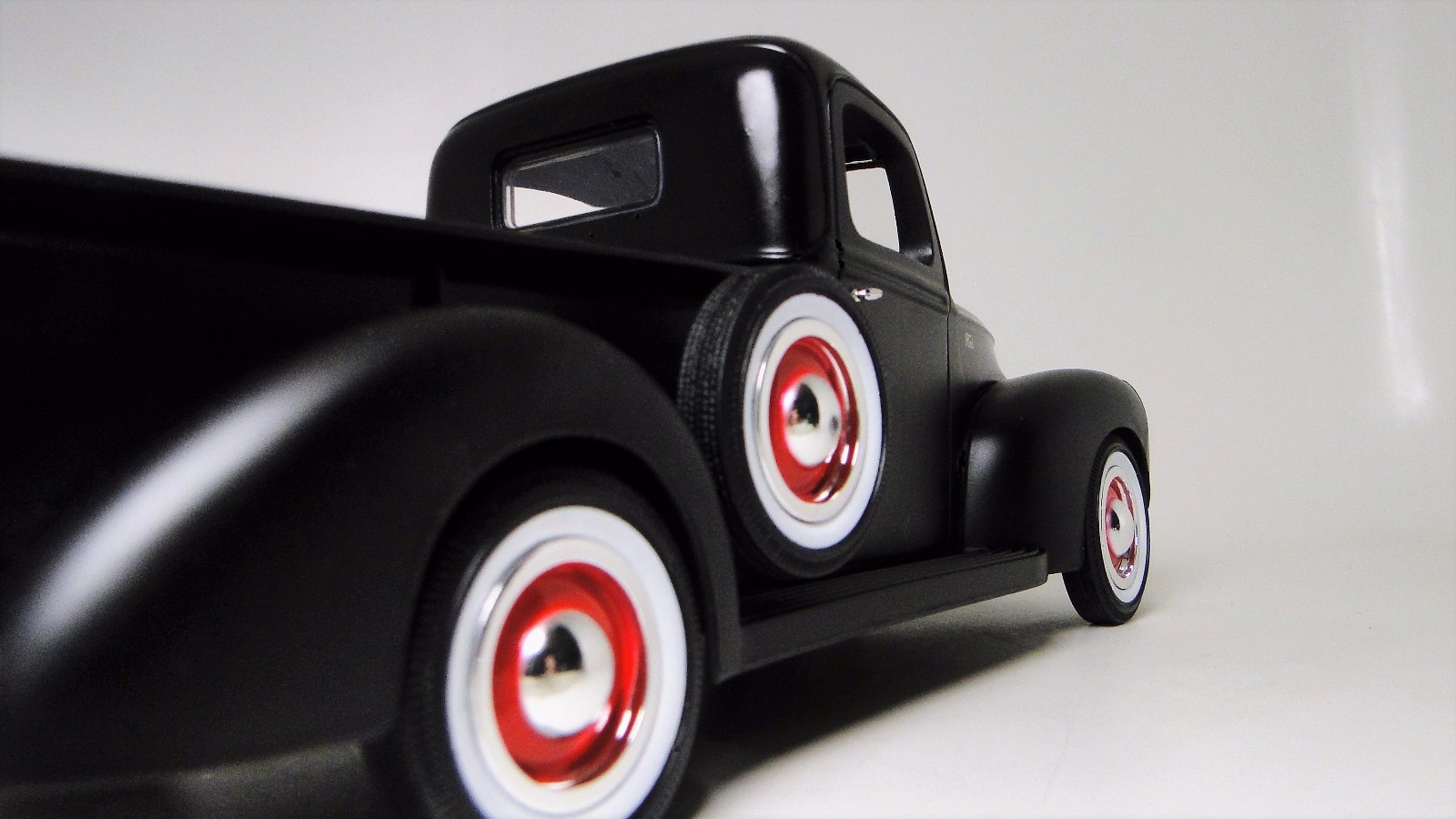 Ford Pickup Truck Classic Wagon Custom Built Metal Body Concept Model Car