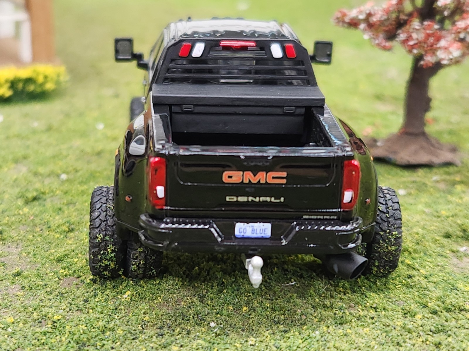 2023 GMC 3500 Denali Dually Greenlight ( Custom Built )