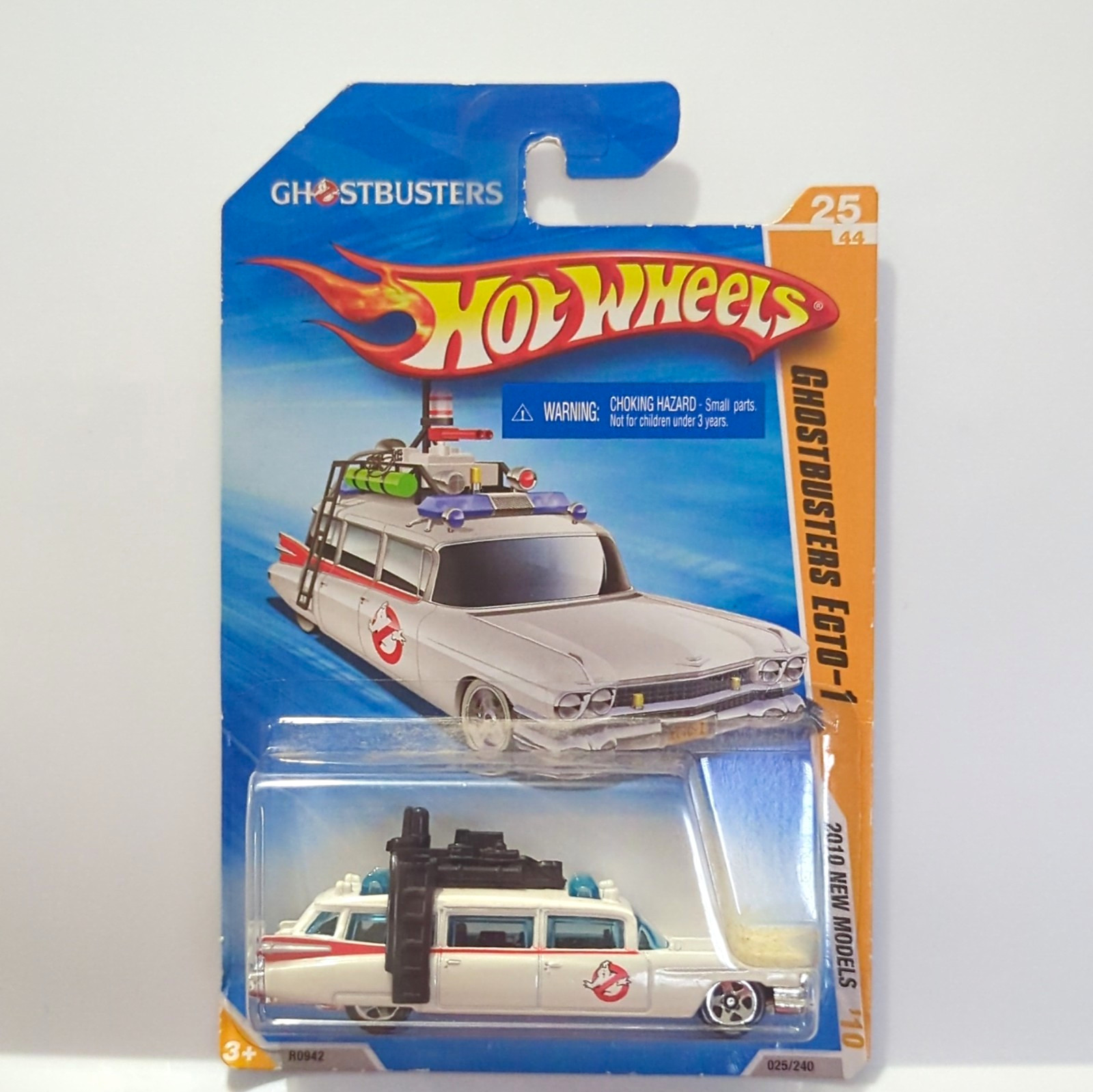 Hot Wheels Ghostbusters Ecto-1 1959 Cadillac 1:64 White/Red Diecast Unopened