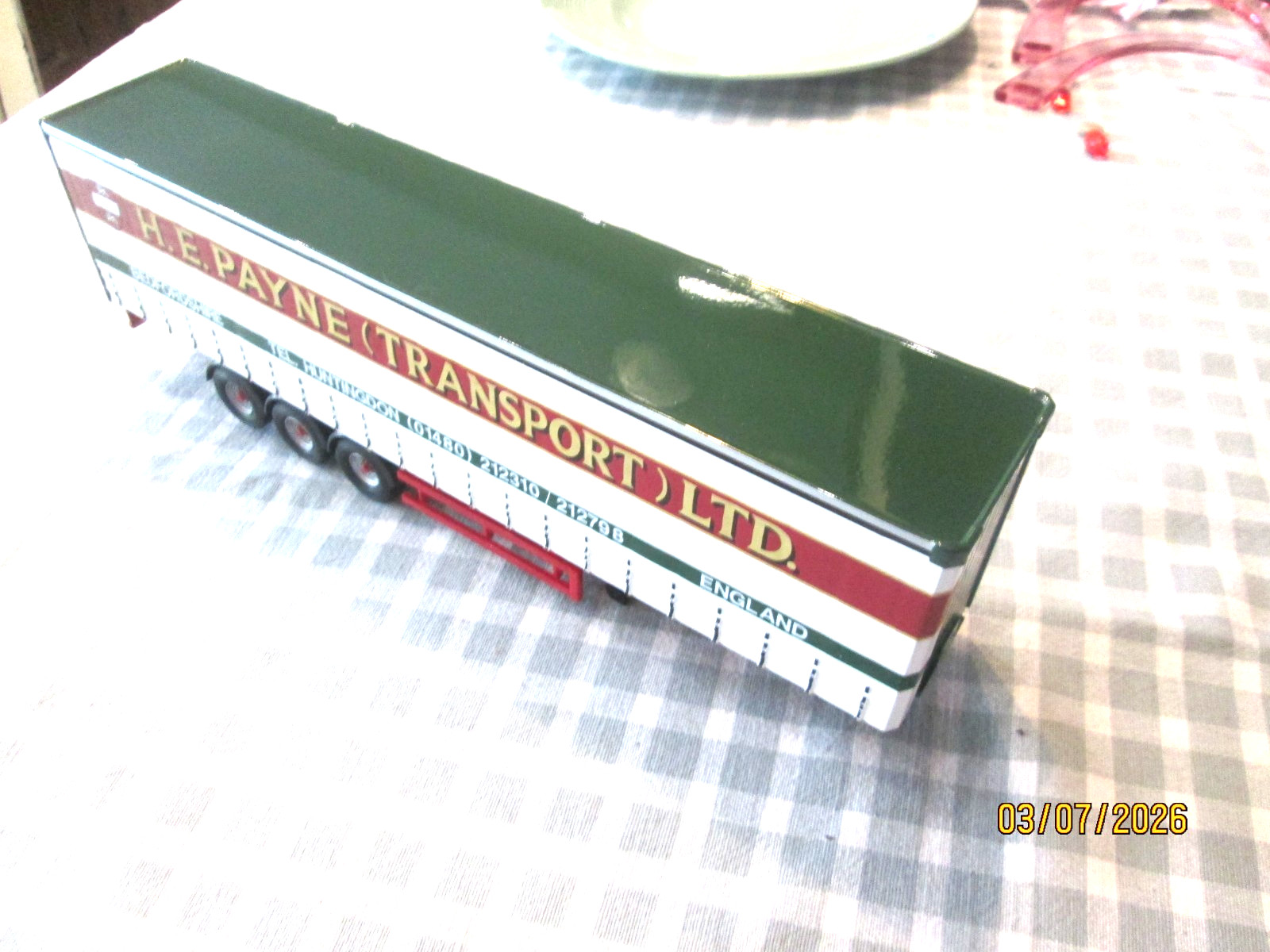 Corgi 1;50 – Volvo Tractor Unit & Curtainside Trailer- H E Payne- Unboxed
