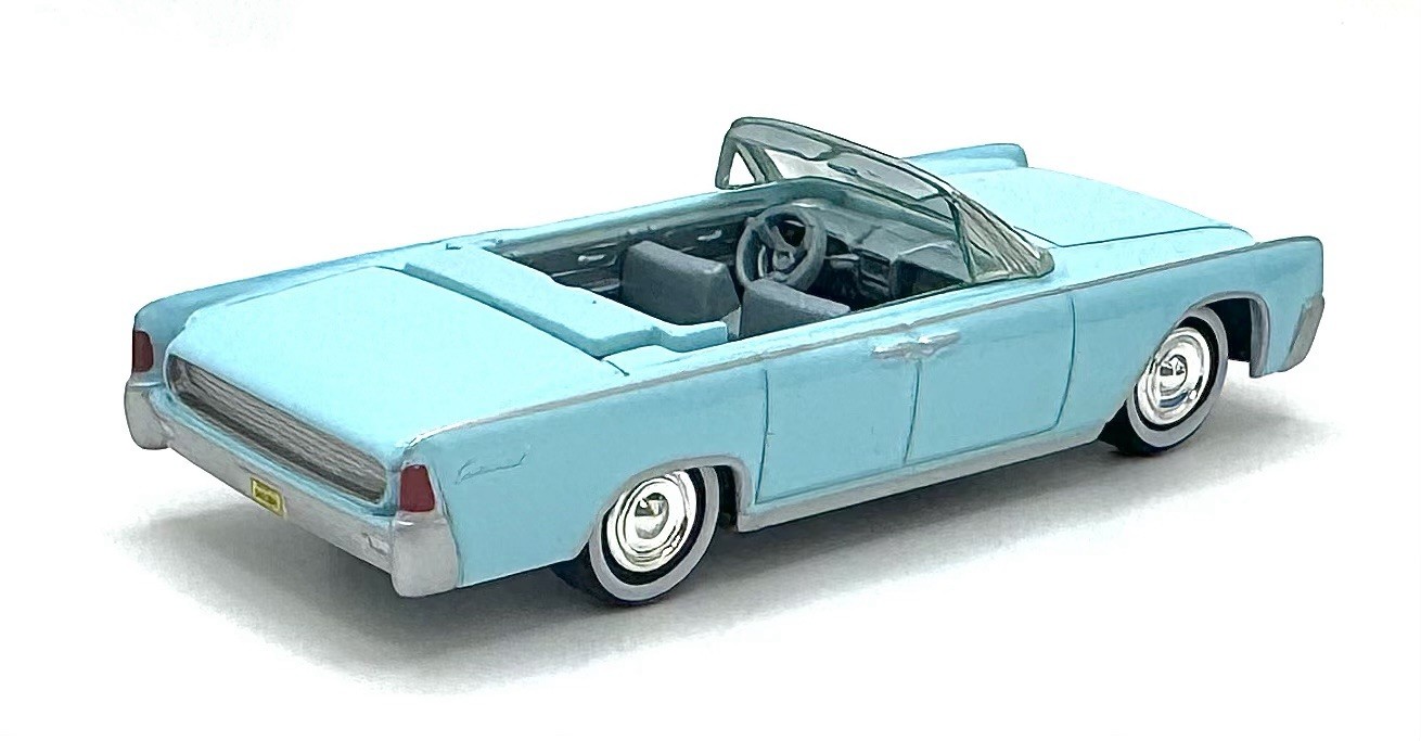 1961 Lincoln Continental 430 7L V8 – Blue Haze Enamel – 1:64 Scale