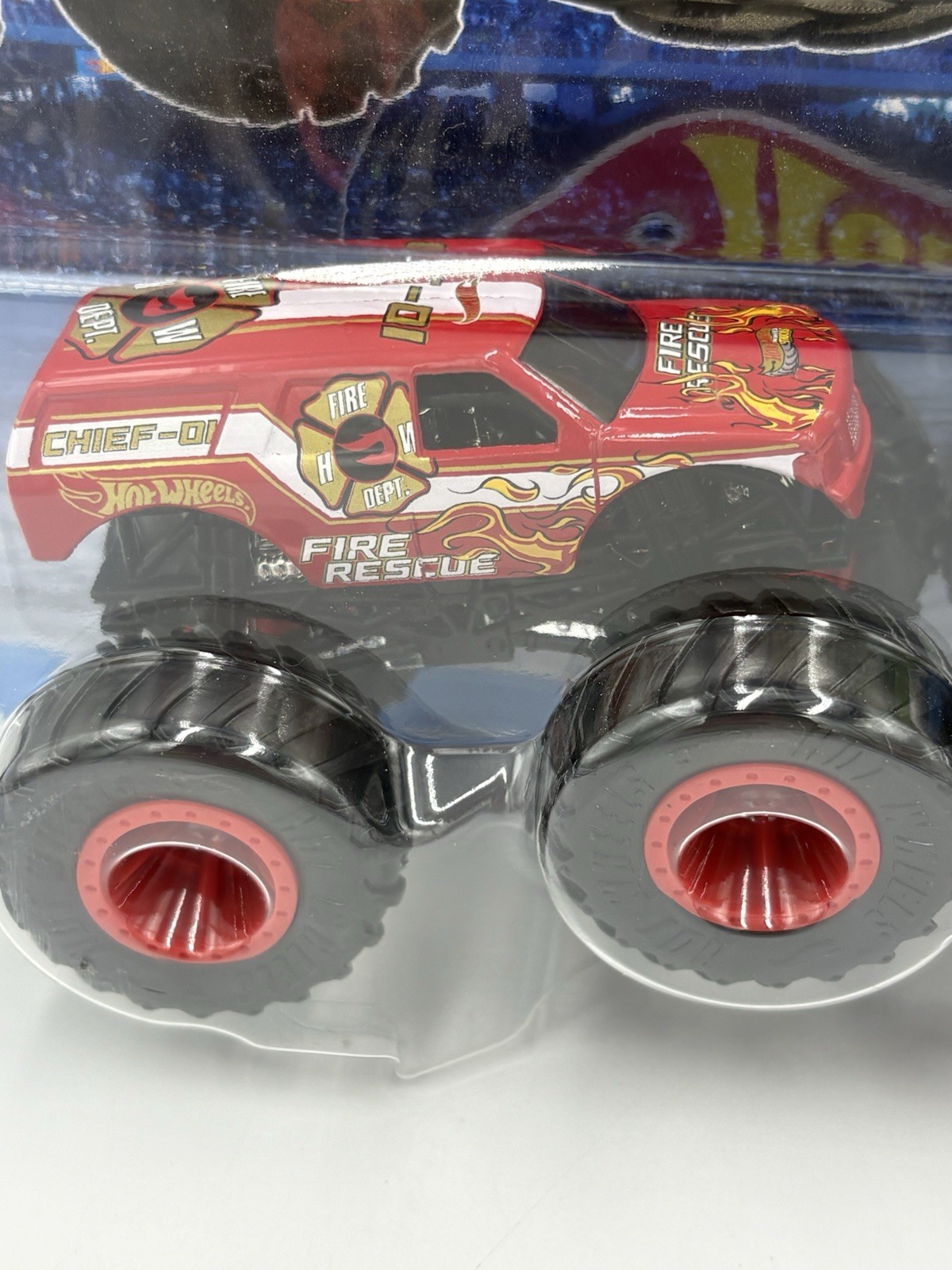 Hot Wheels Monster Trucks Hot Wheel Fire Rescue vs HW 5 Alarm Demolition Doubles