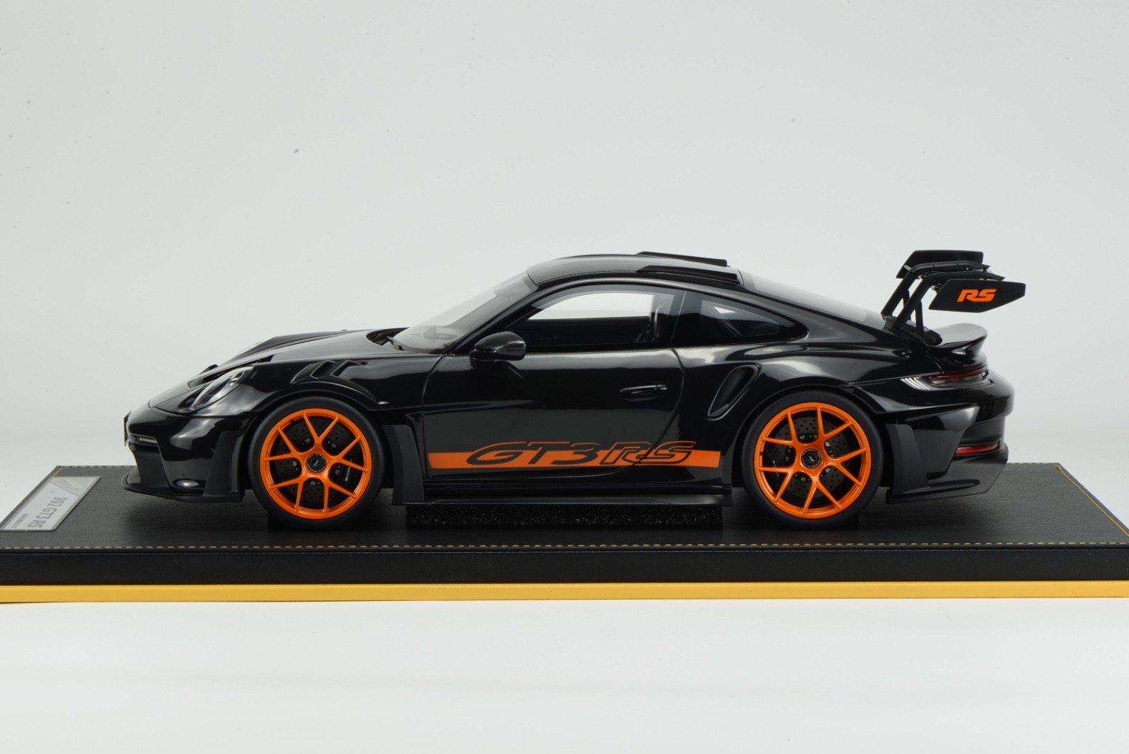 1/12 scale IVY model of Porsche 911 GT3 RS Weissach 2022 Black / Red 15 Pcs