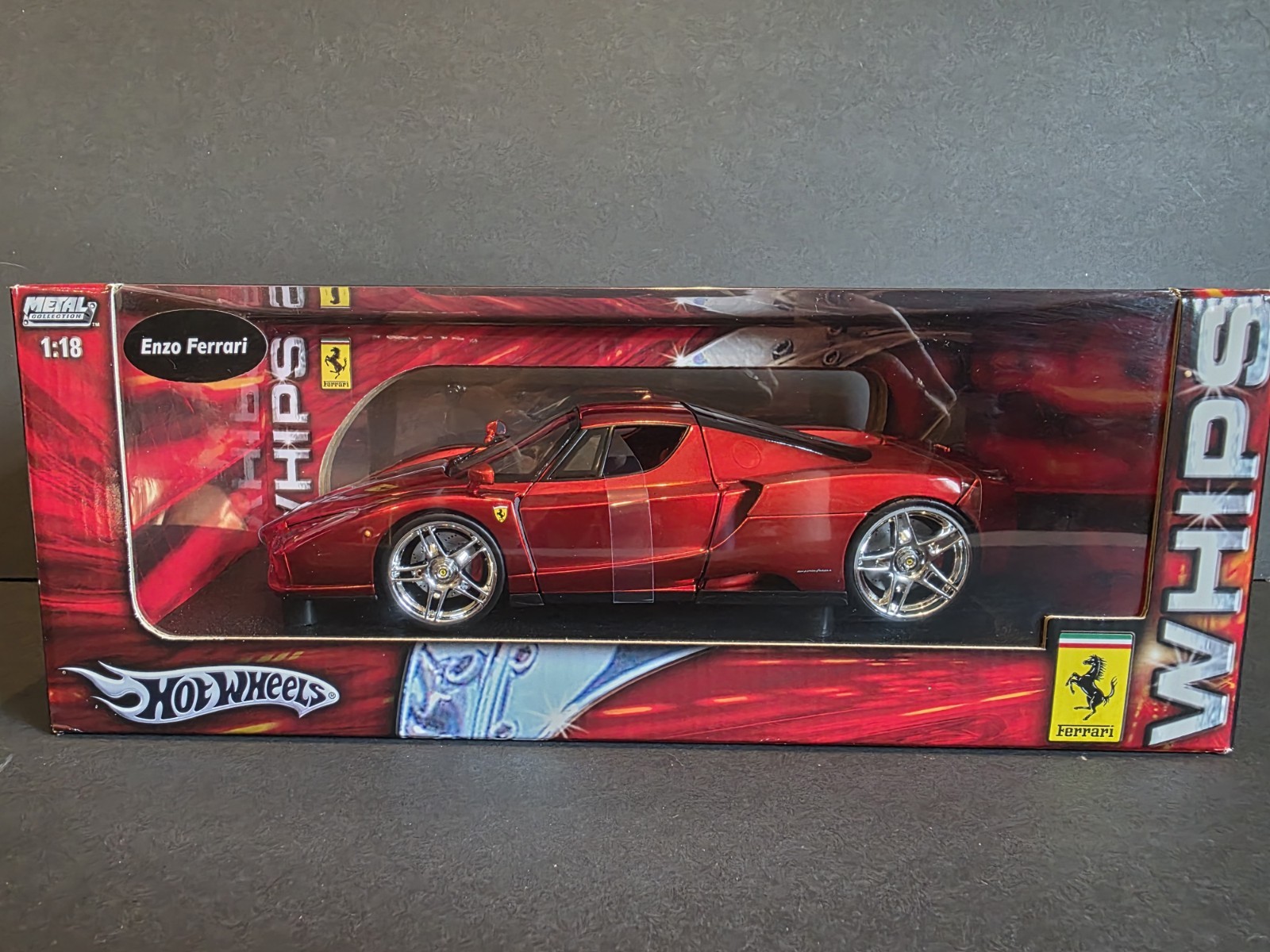Hot Wheels 2004 WHIPS 1:18 Enzo Ferrari Red